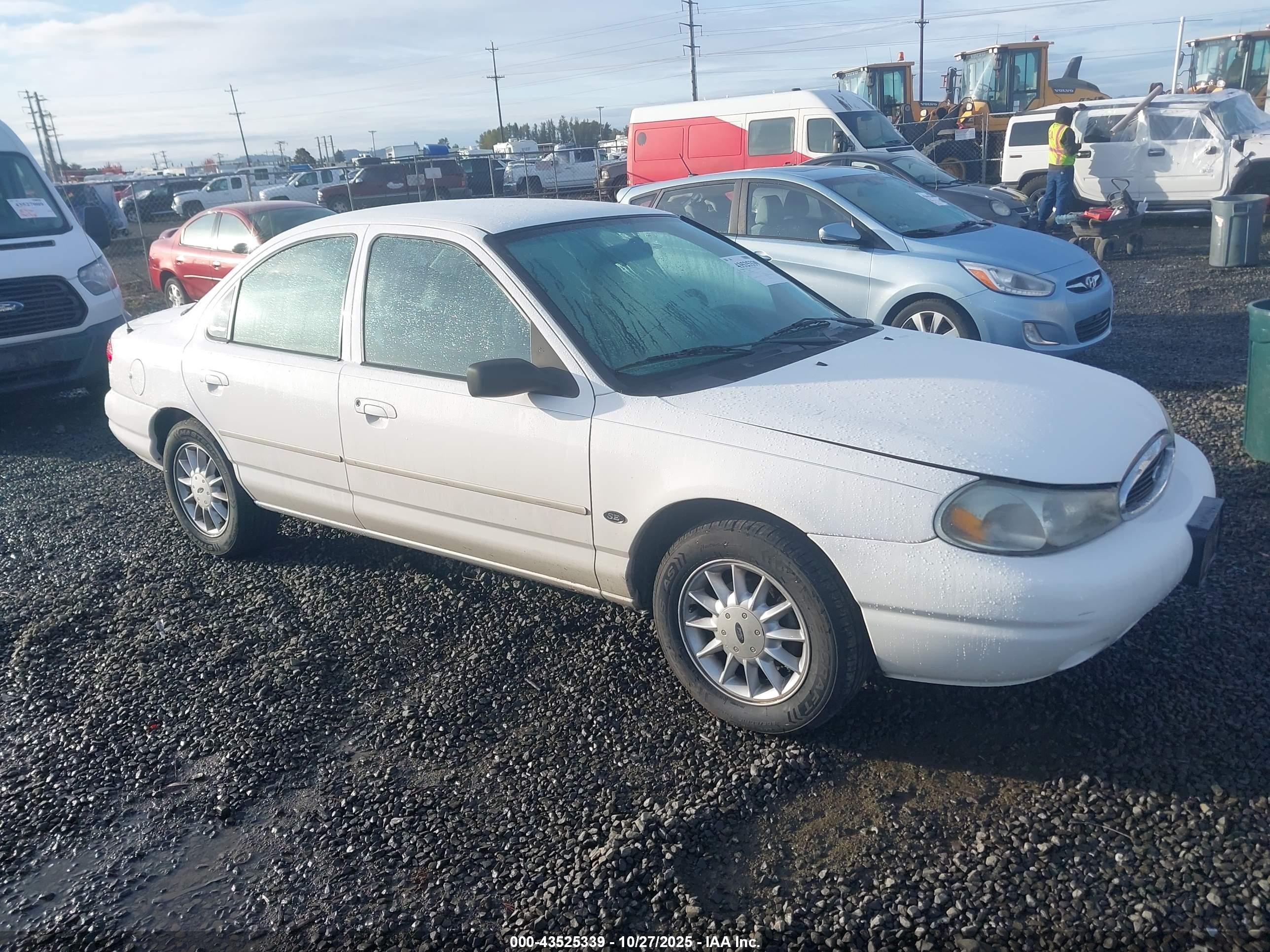 2000 Ford Contour Se Fleet Белый vin: 1FAFP6638YK107829