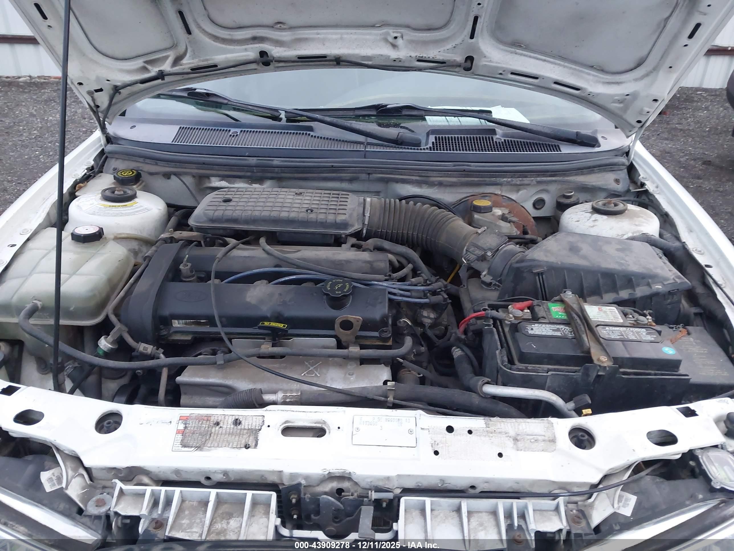 1999 Ford Contour Se White vin: 1FAFP663XXK193658