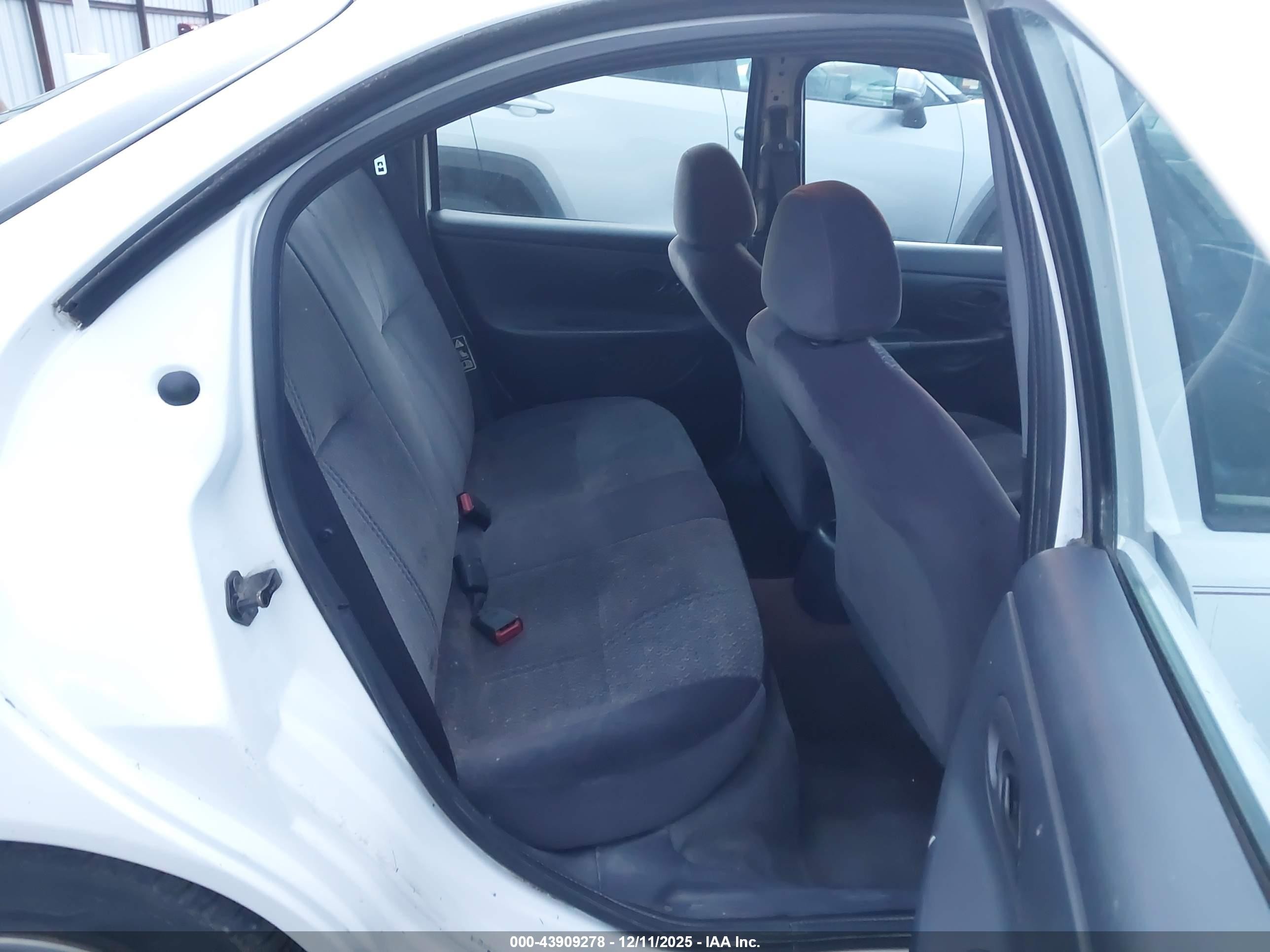 1999 Ford Contour Se White vin: 1FAFP663XXK193658
