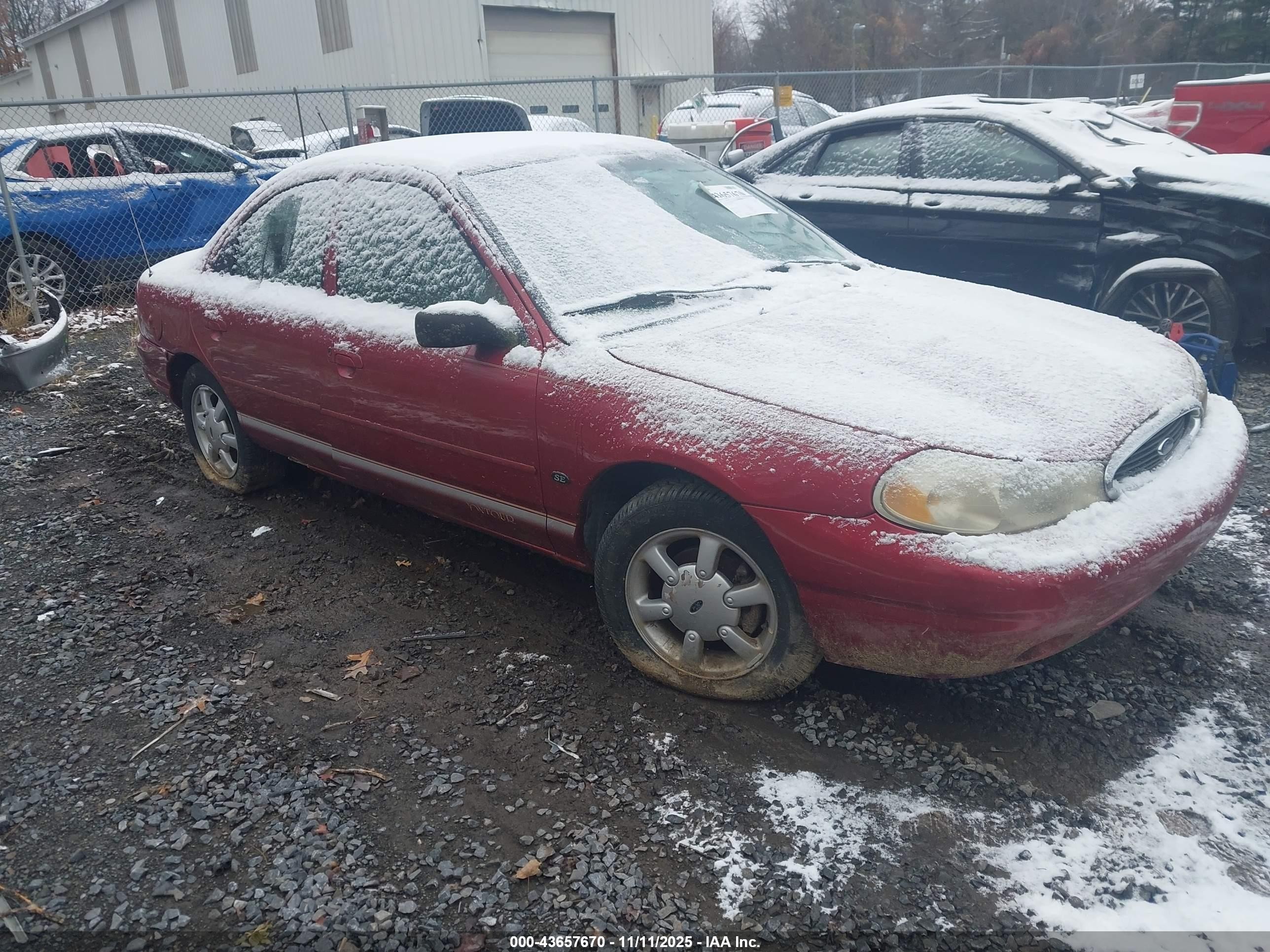 2000 Ford Contour Se Fleet Red vin: 1FAFP663XYK123126
