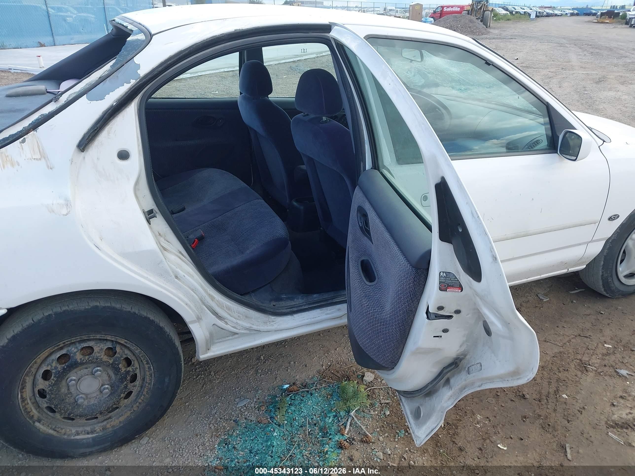 1998 Ford Contour   Белый vin: 1FAFP66L0WK232580