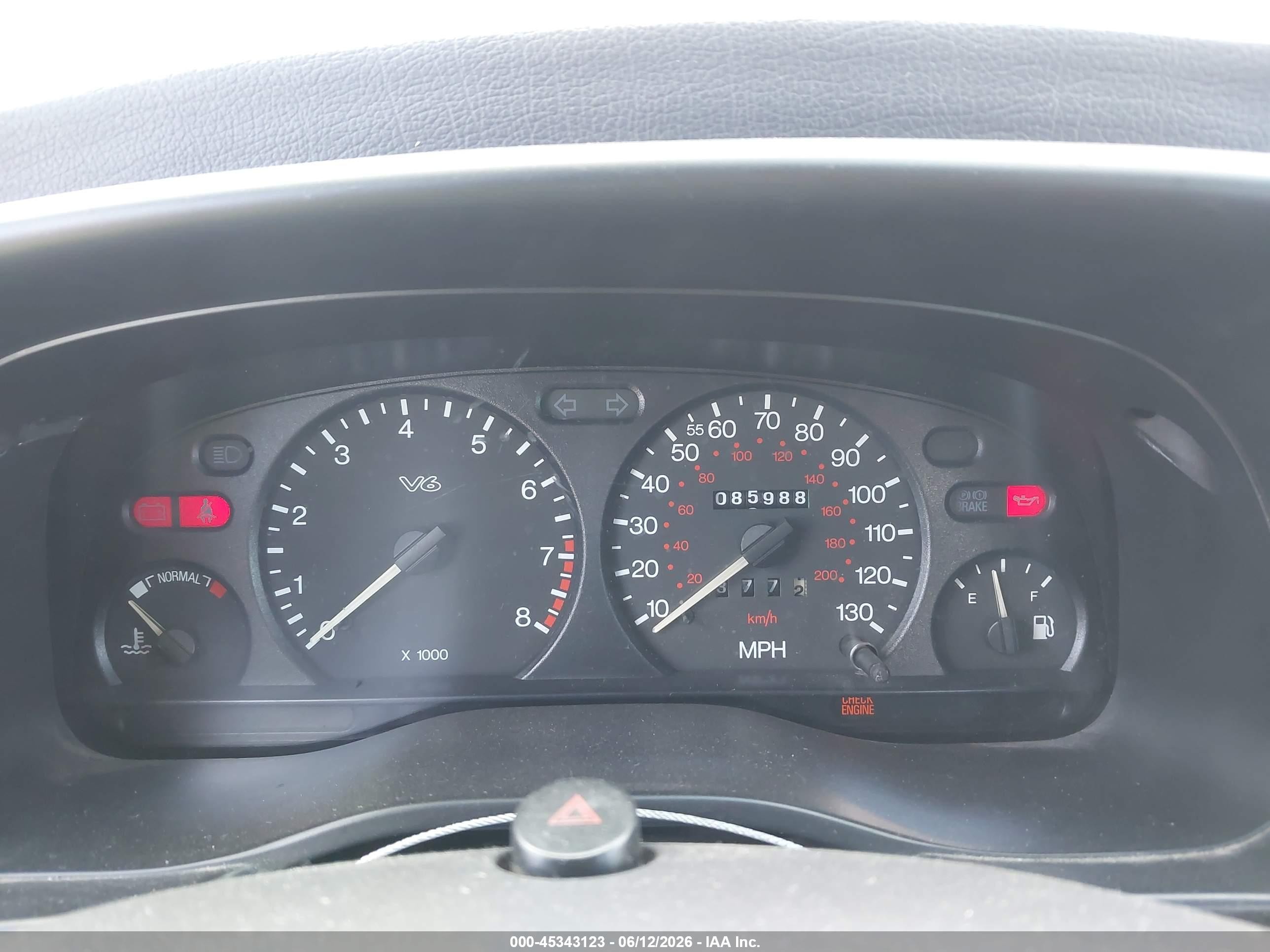 1998 Ford Contour   Белый vin: 1FAFP66L0WK232580