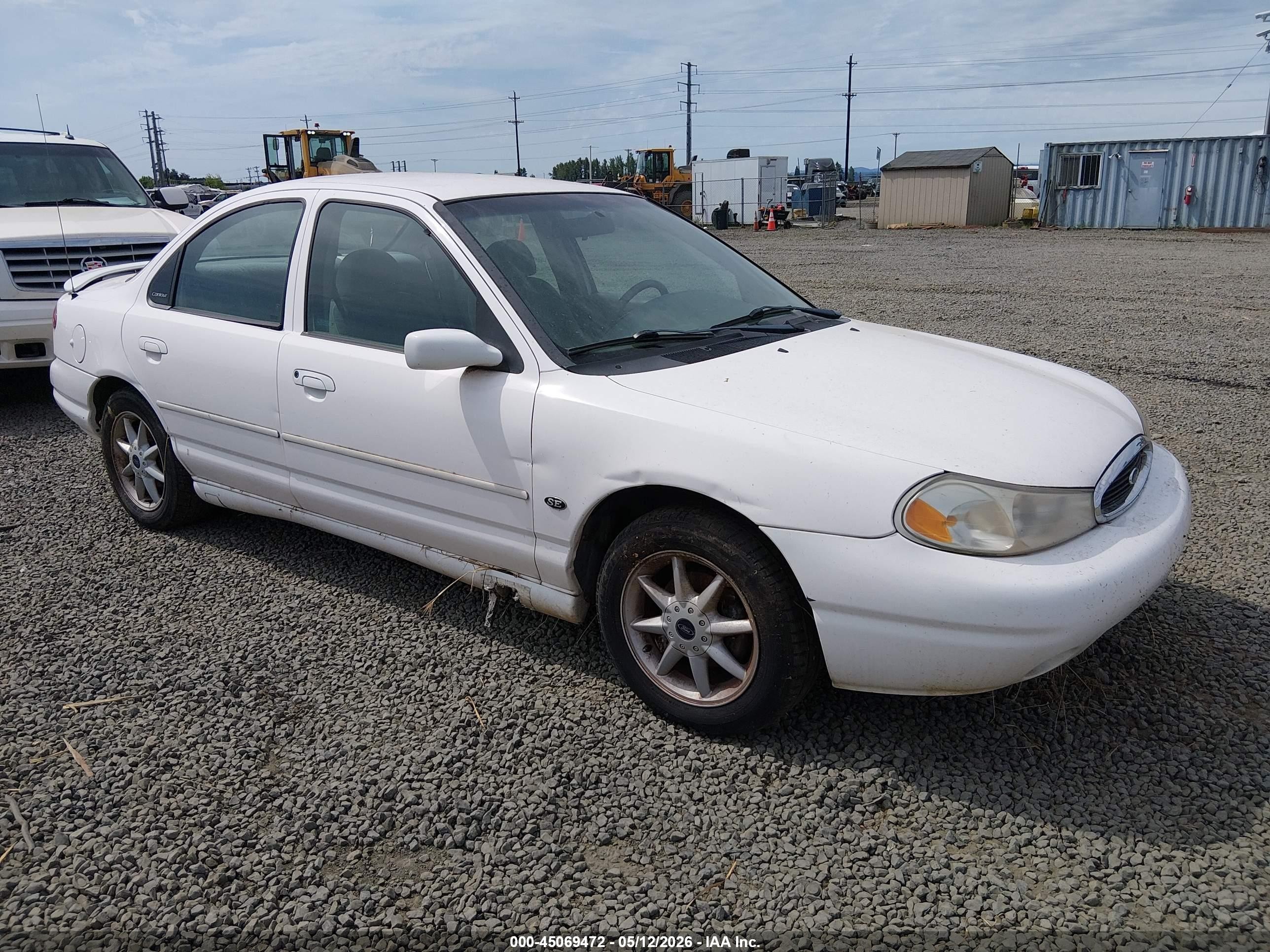 1998 Ford Contour   White vin: 1FAFP66L2WK302371