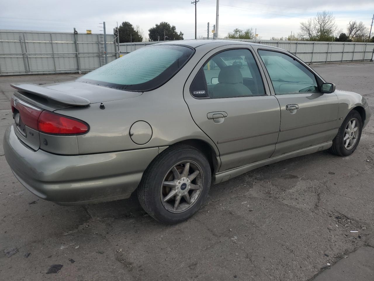 1999 Ford Contour Se Tan vin: 1FAFP66L5XK215968