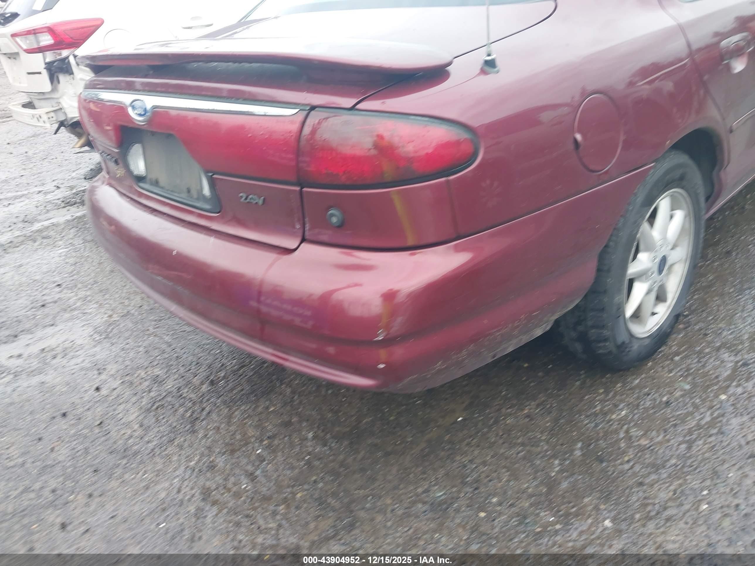2000 Ford Contour Se Sport Red vin: 1FAFP66L5YK101888
