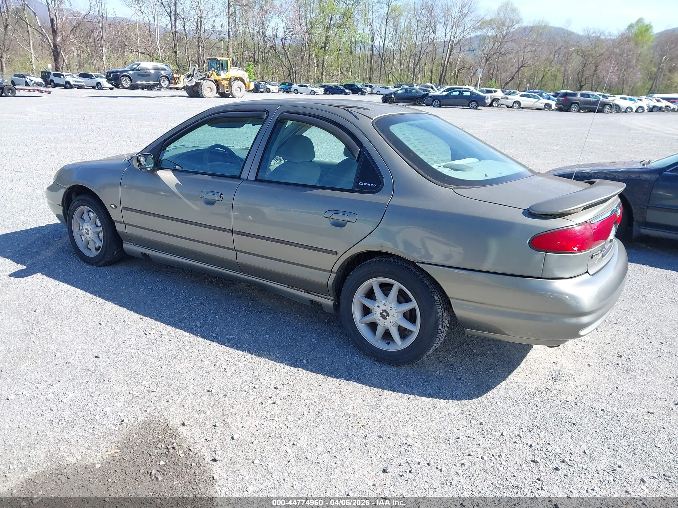 1999 Ford Contour Se Gold vin: 1FAFP66L8XK194369
