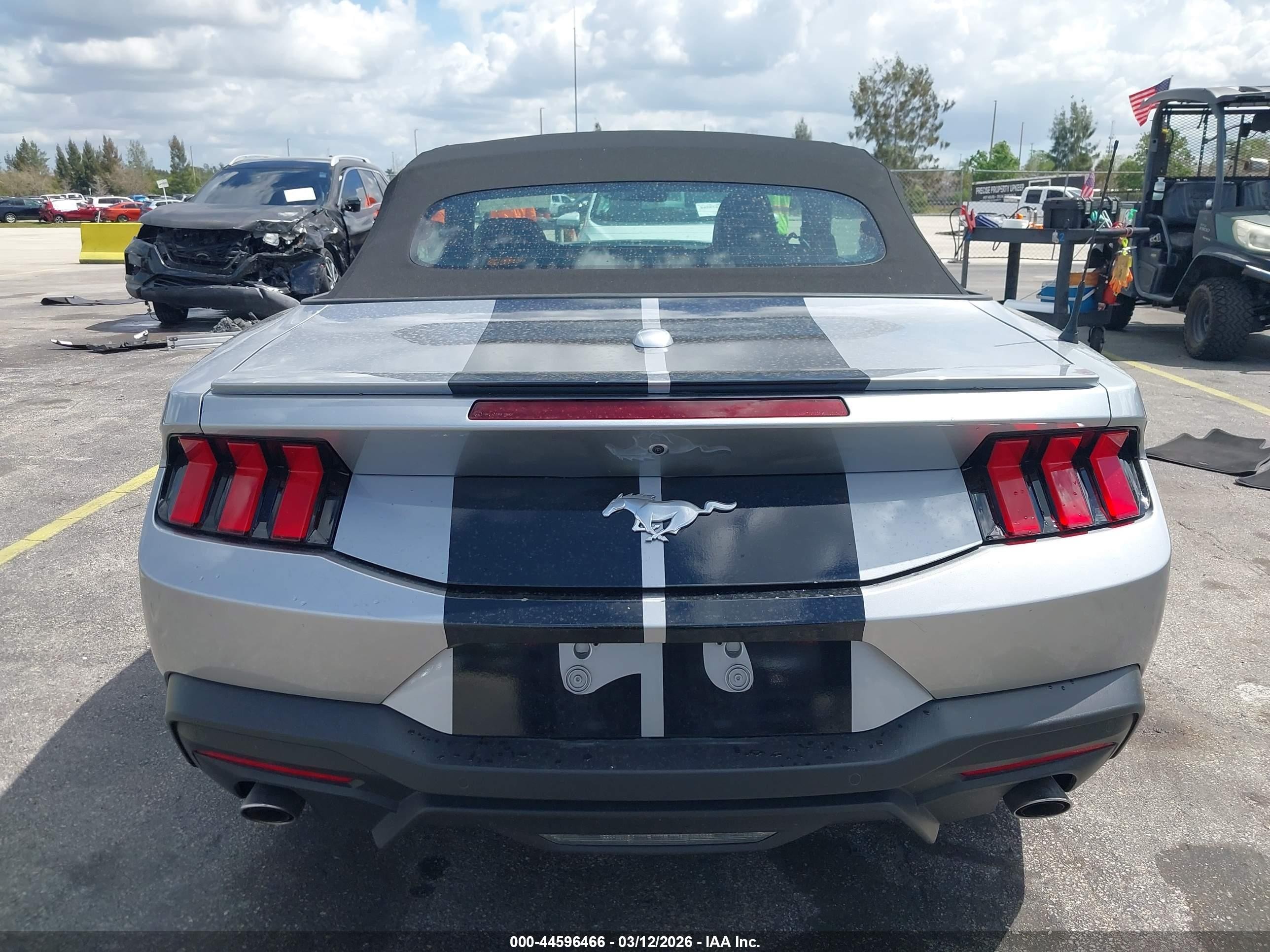 2024 Ford Mustang Ecoboost Premium Silver vin: 1FAGP8UH5R5133268
