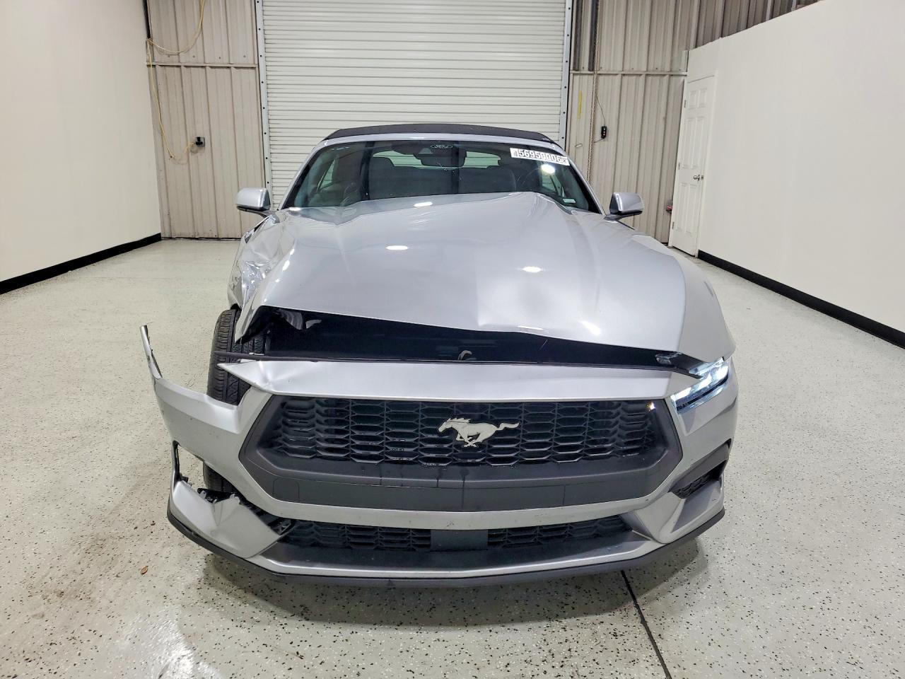 2026 Ford Mustang Серебряный vin: 1FAGP8UH6T5112808