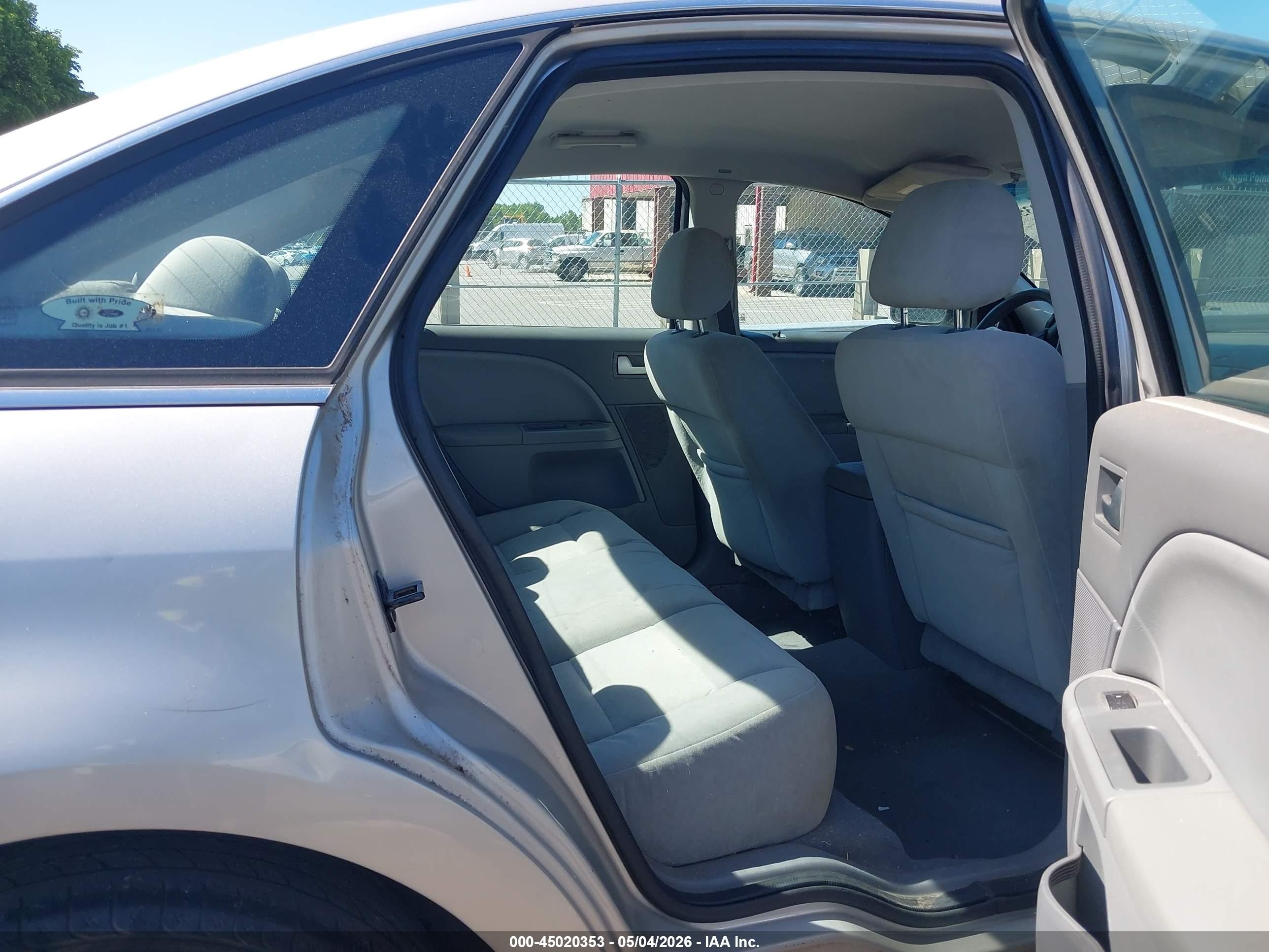 2006 Ford Five Hundred Se Gray vin: 1FAHP23116G160005