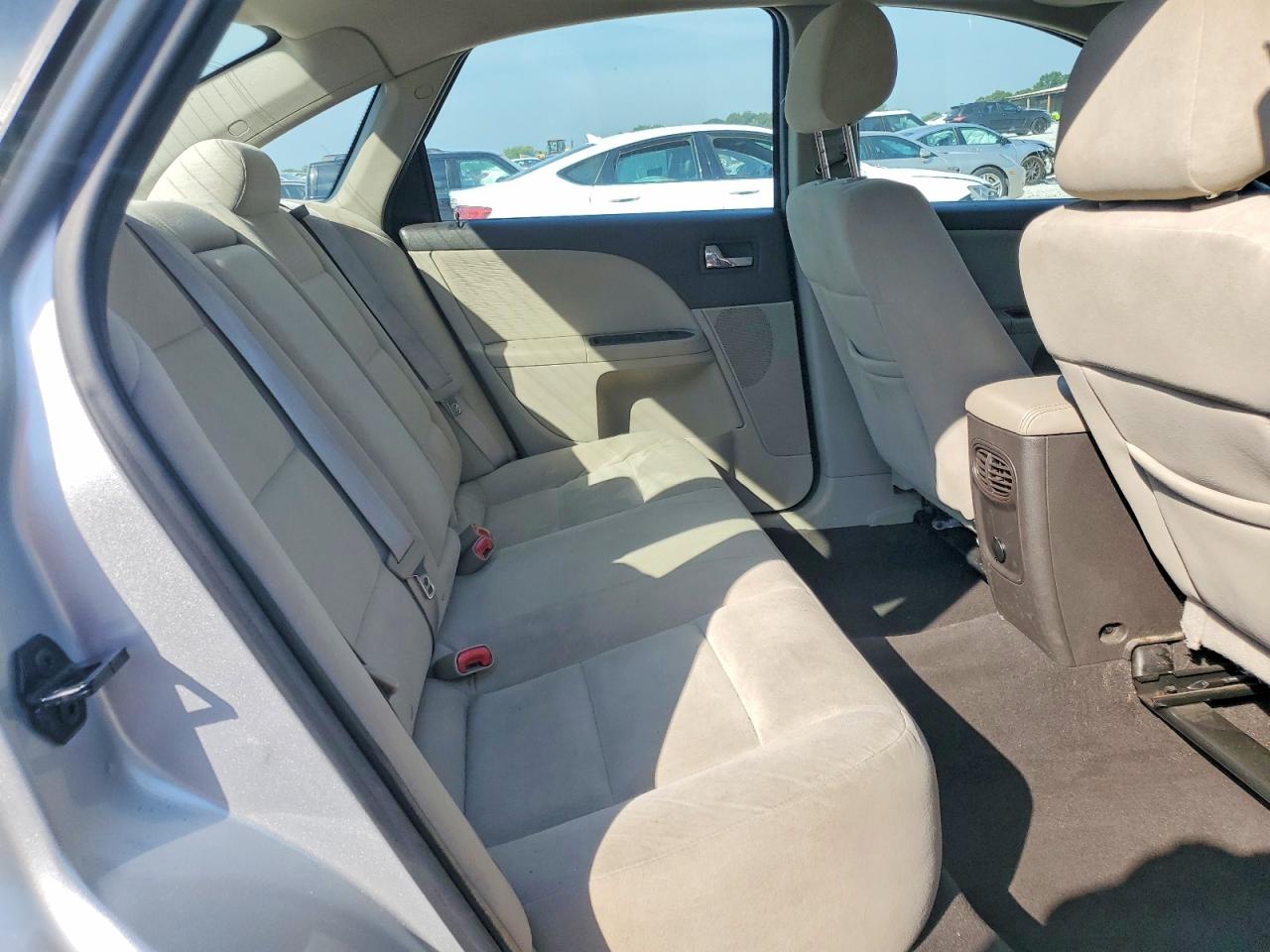 2009 Ford Taurus Se Silver vin: 1FAHP23W79G112668