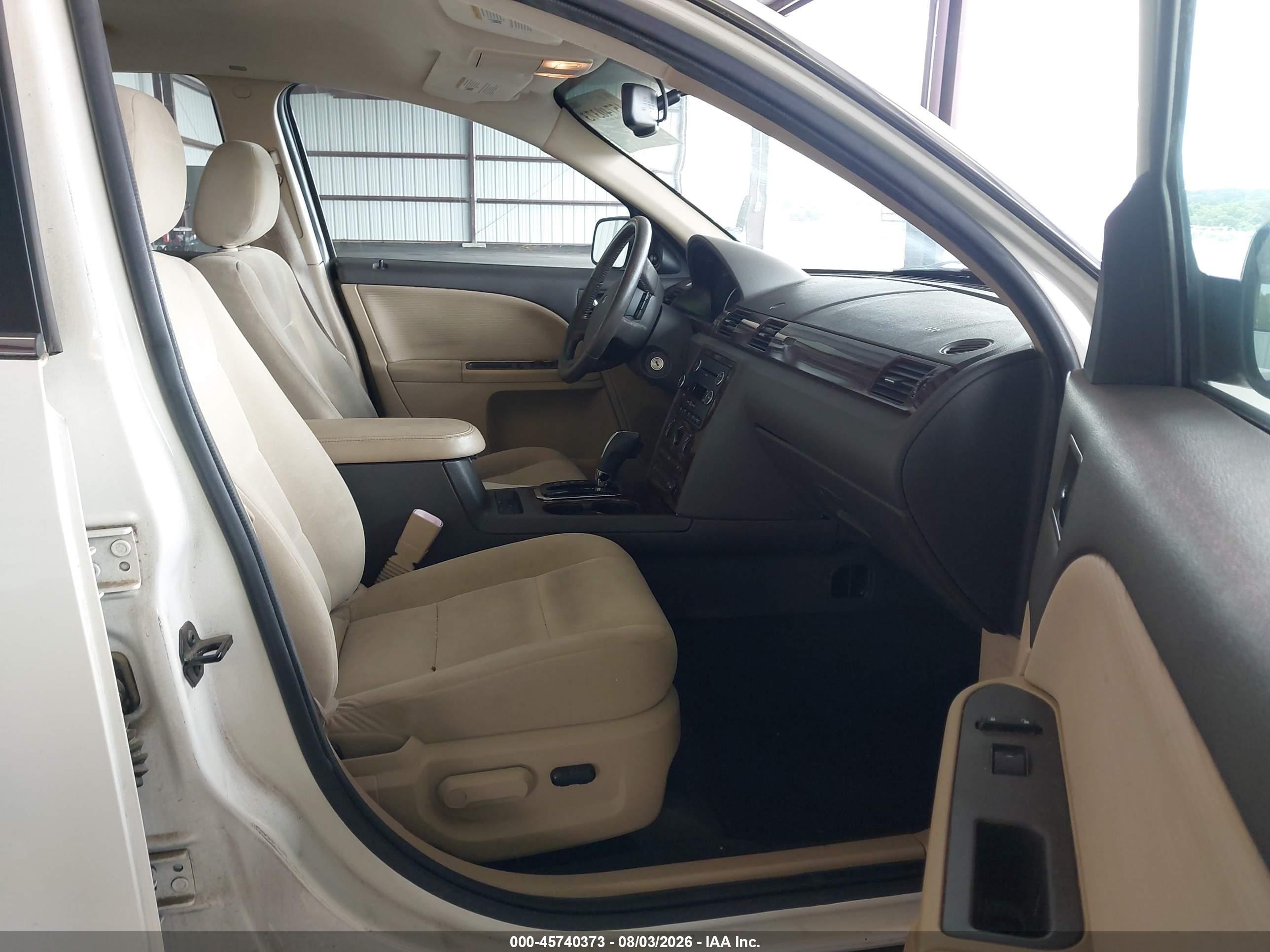 2009 Ford Taurus Se White vin: 1FAHP23W99G104779
