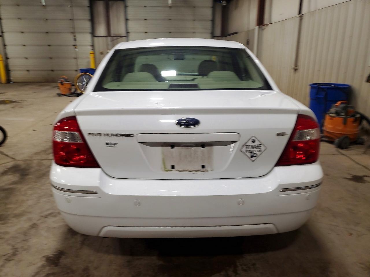 2006 Ford Five Hundred Sel White vin: 1FAHP24136G113556