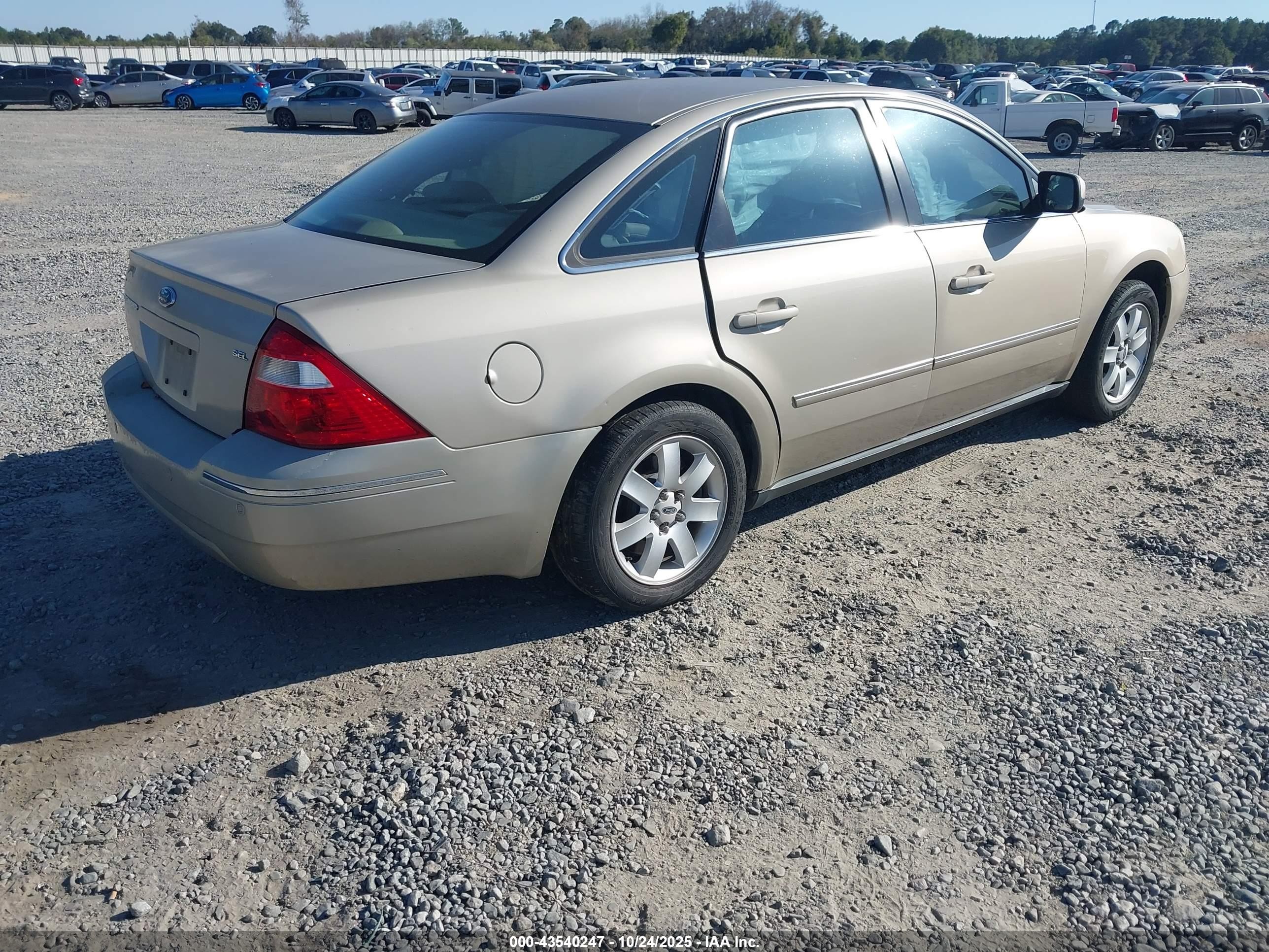 2005 Ford Five Hundred Sel Желто-коричневый vin: 1FAHP24195G105475