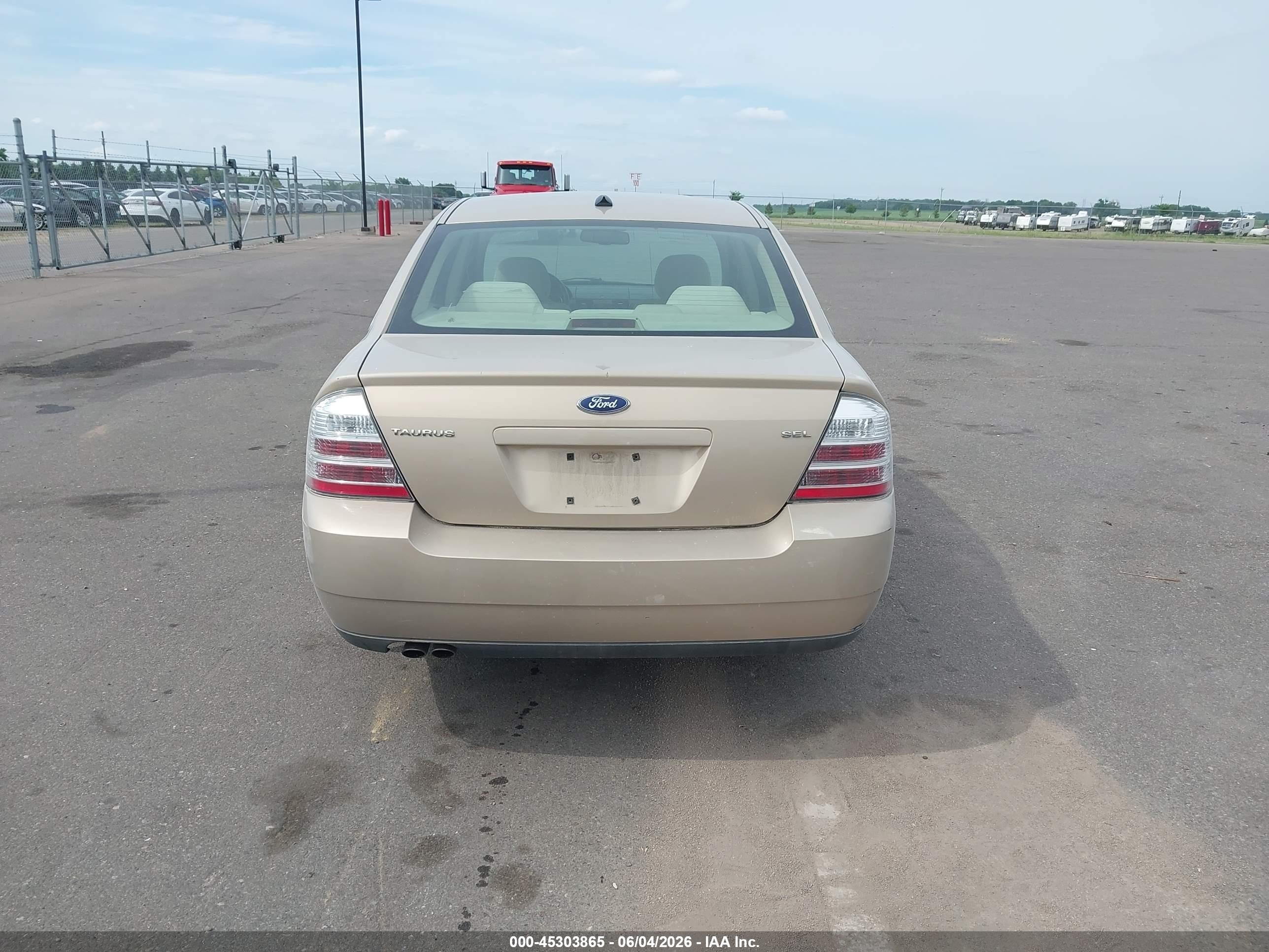2008 Ford Taurus Sel Gold vin: 1FAHP24W18G143136