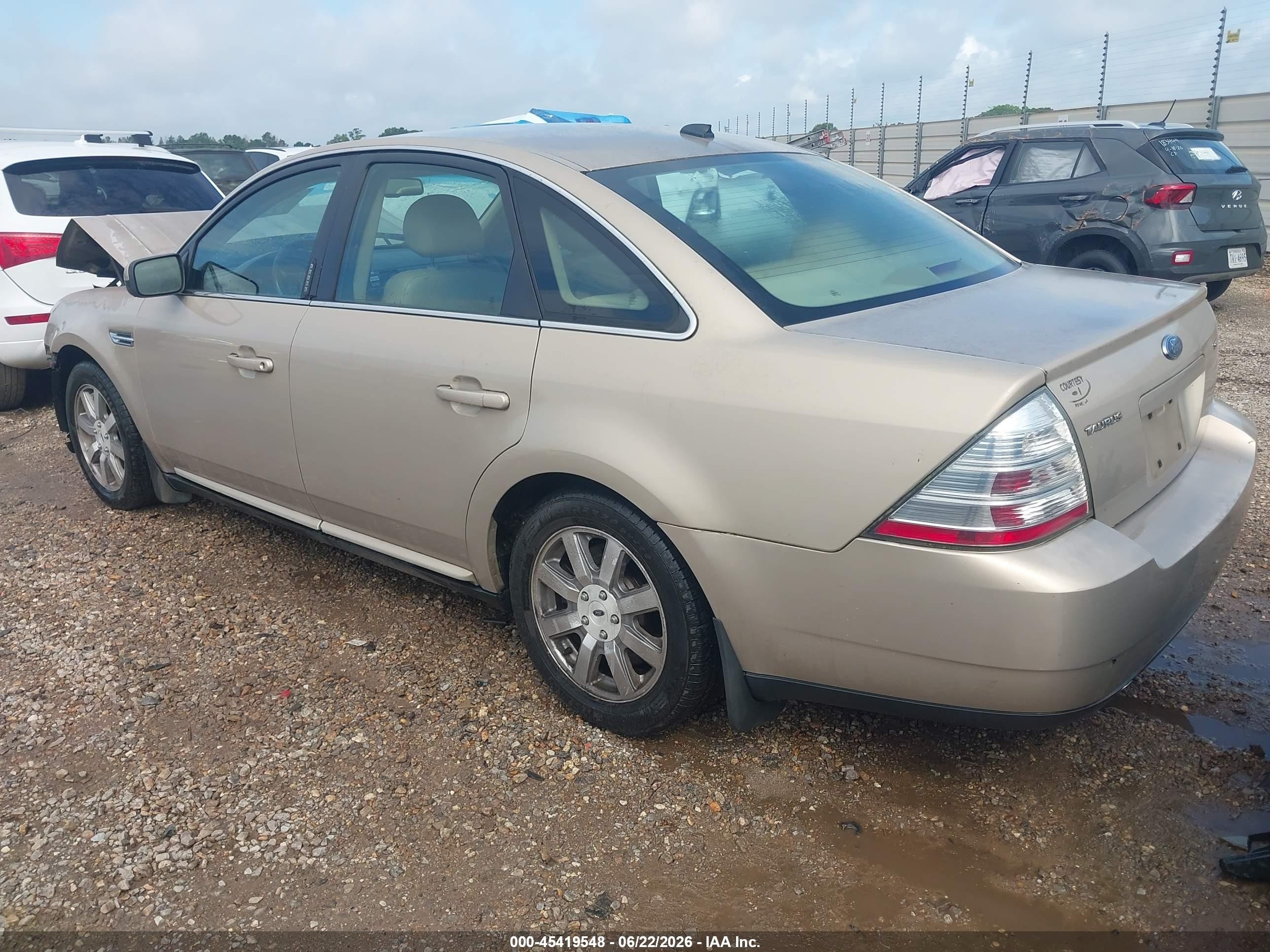 2008 Ford Taurus Sel Gold vin: 1FAHP24W28G107861
