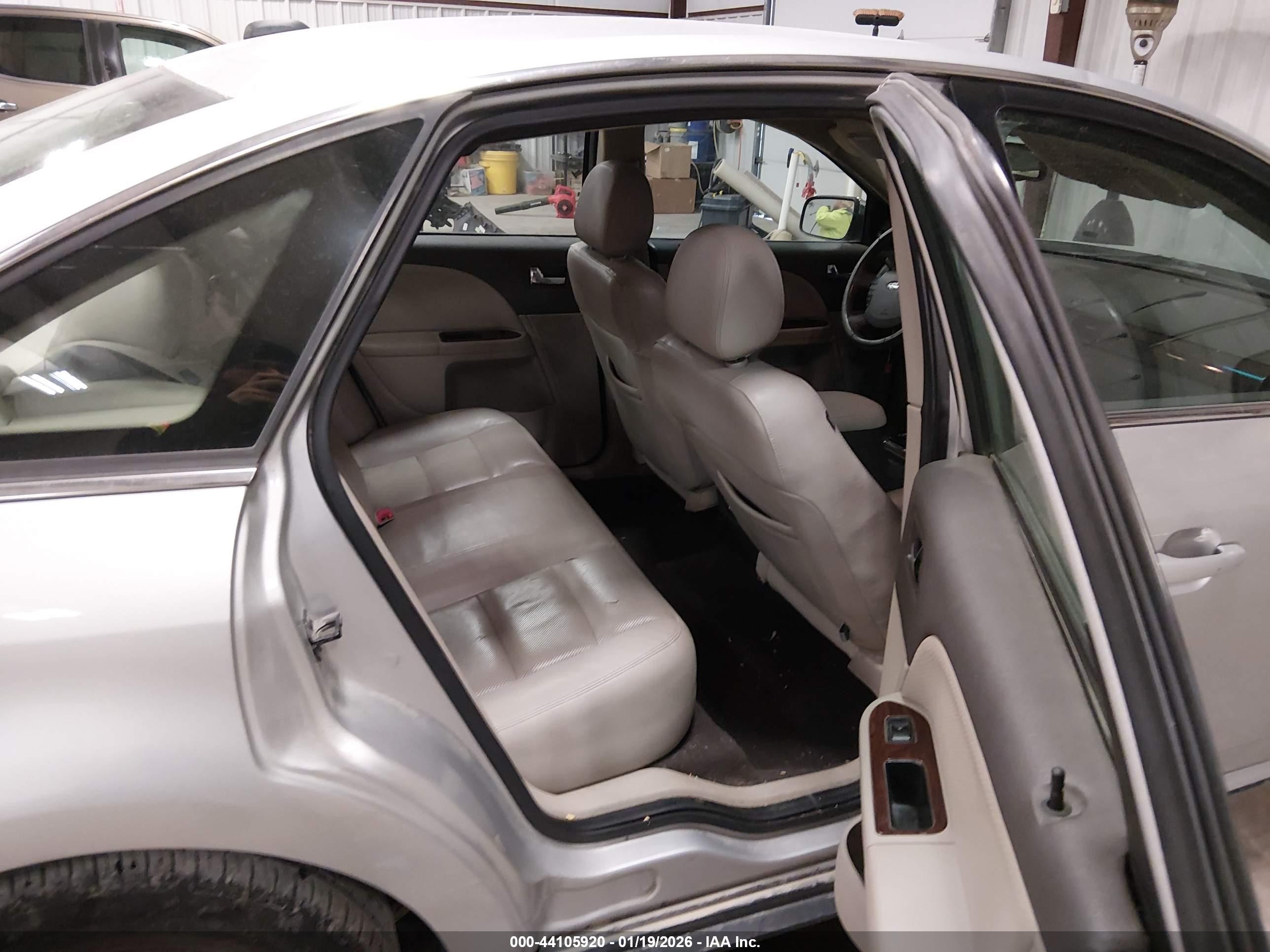 2009 Ford Taurus Sel Серебряный vin: 1FAHP24W39G101388