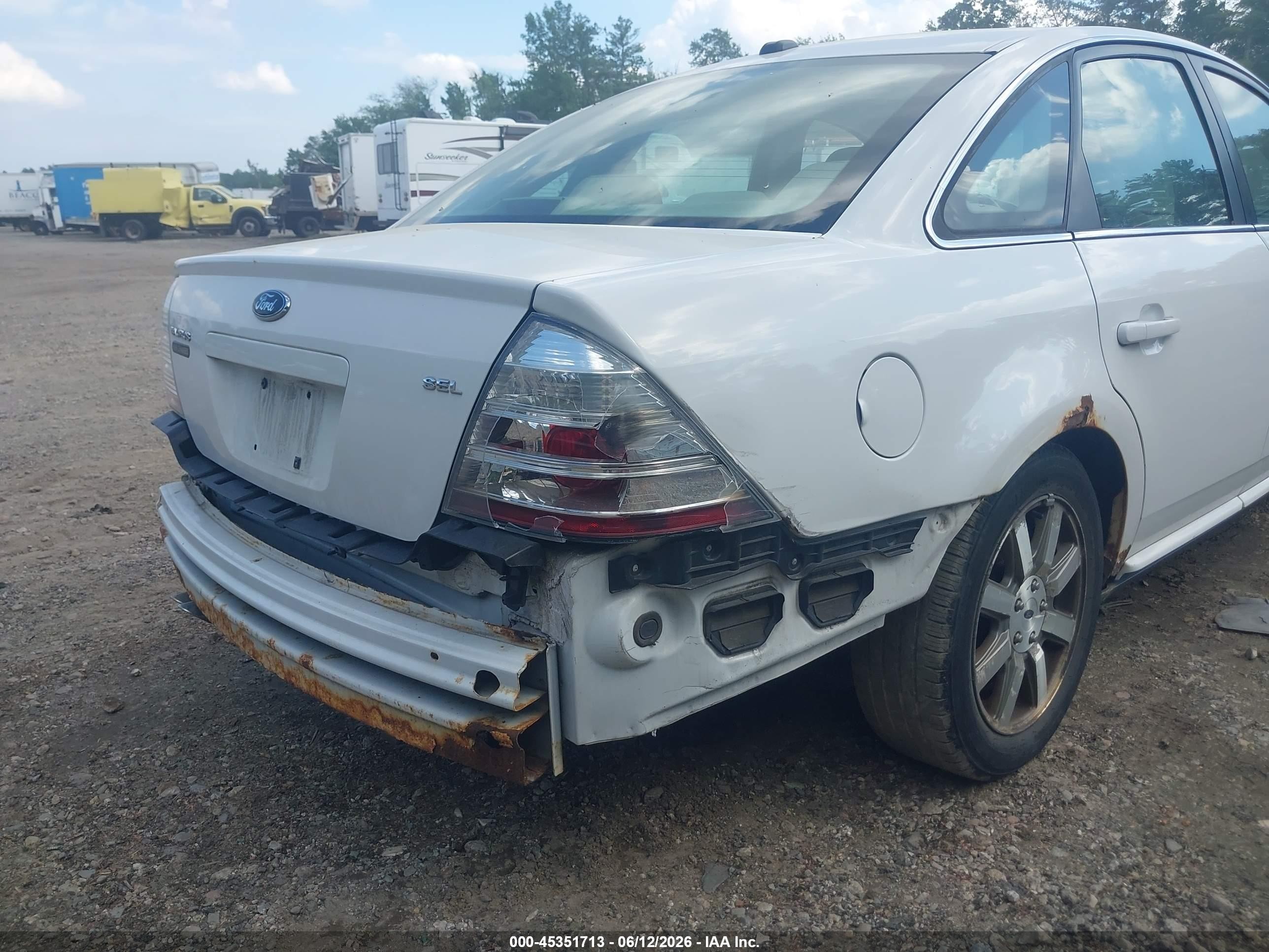 2008 Ford Taurus Sel White vin: 1FAHP24W48G178382