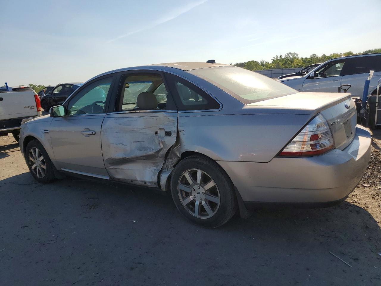 2008 Ford Taurus Sel Silver vin: 1FAHP24W58G107739