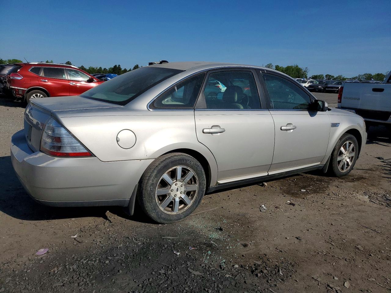 2008 Ford Taurus Sel Silver vin: 1FAHP24W58G107739