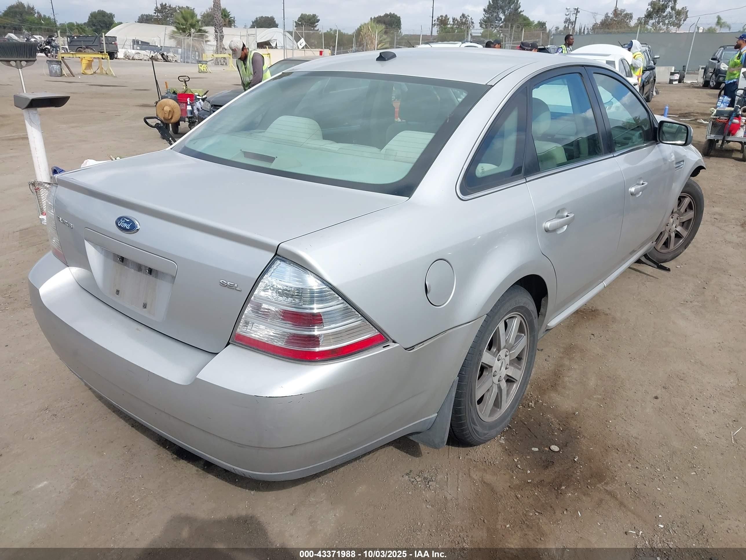 2008 Ford Taurus Sel Silver vin: 1FAHP24W68G166587