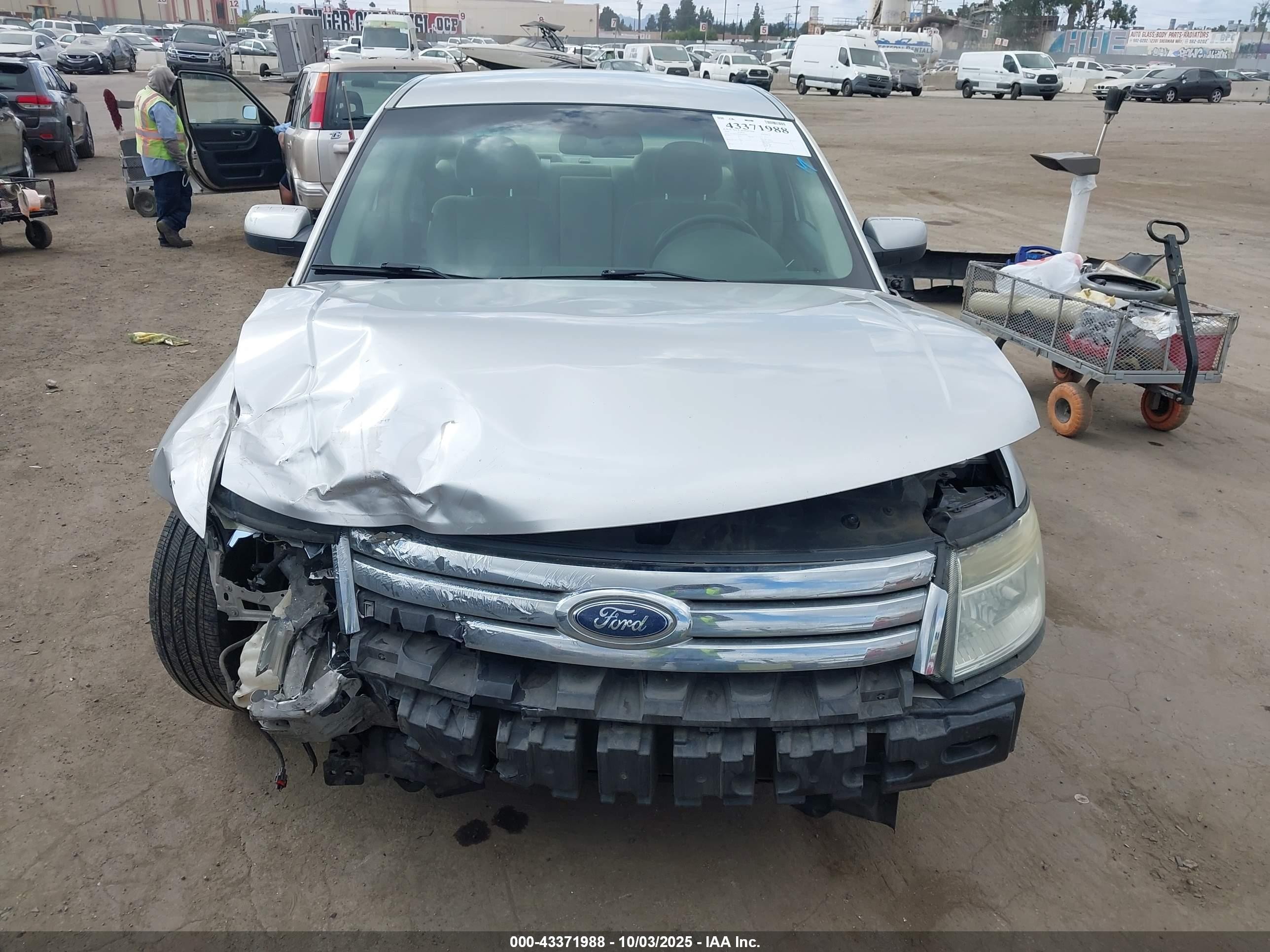 2008 Ford Taurus Sel Silver vin: 1FAHP24W68G166587