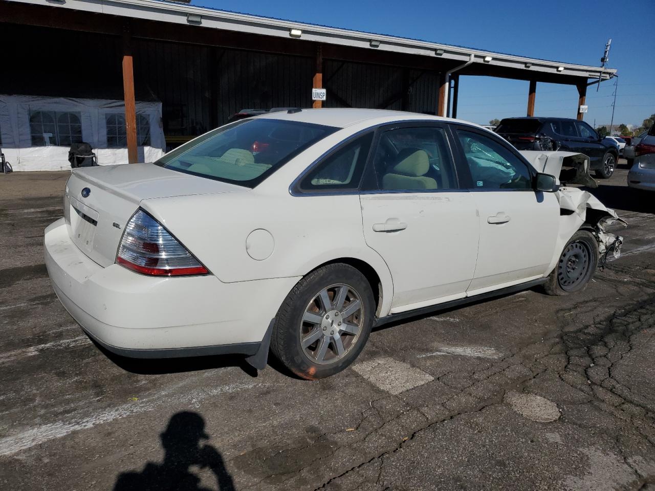 2009 Ford Taurus White vin: 1FAHP24W89G117490