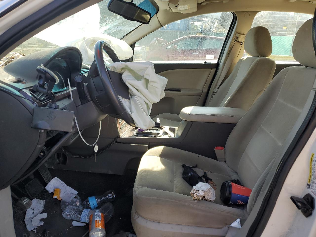 2009 Ford Taurus White vin: 1FAHP24W89G117490