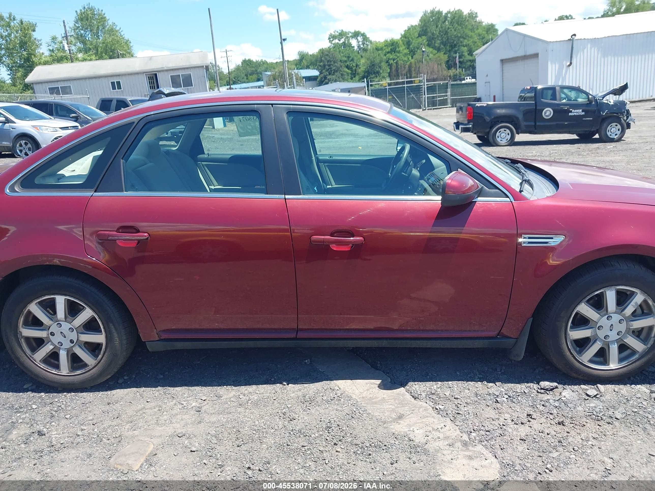 2008 Ford Taurus Sel Red vin: 1FAHP24W98G112099