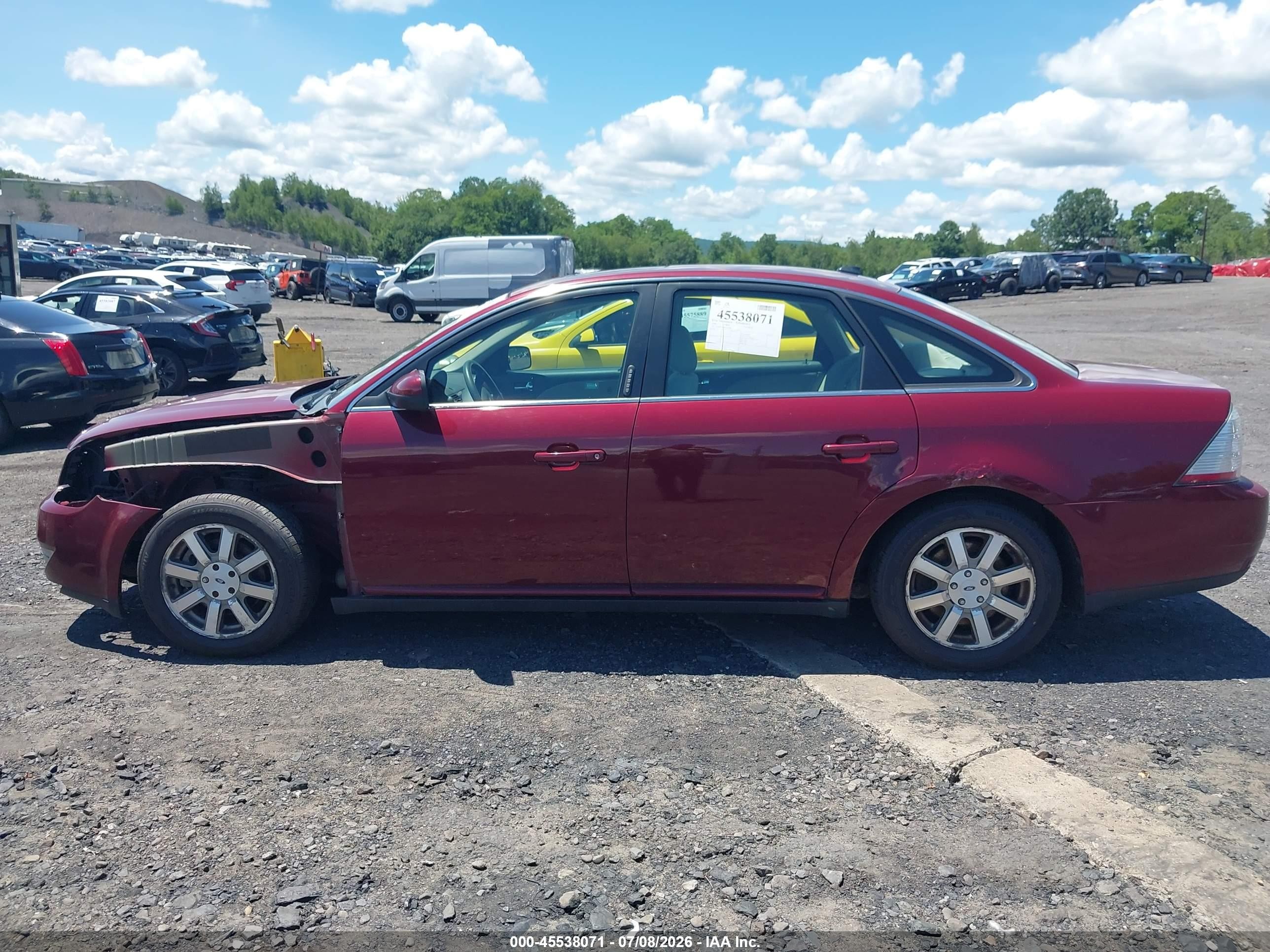 2008 Ford Taurus Sel Red vin: 1FAHP24W98G112099