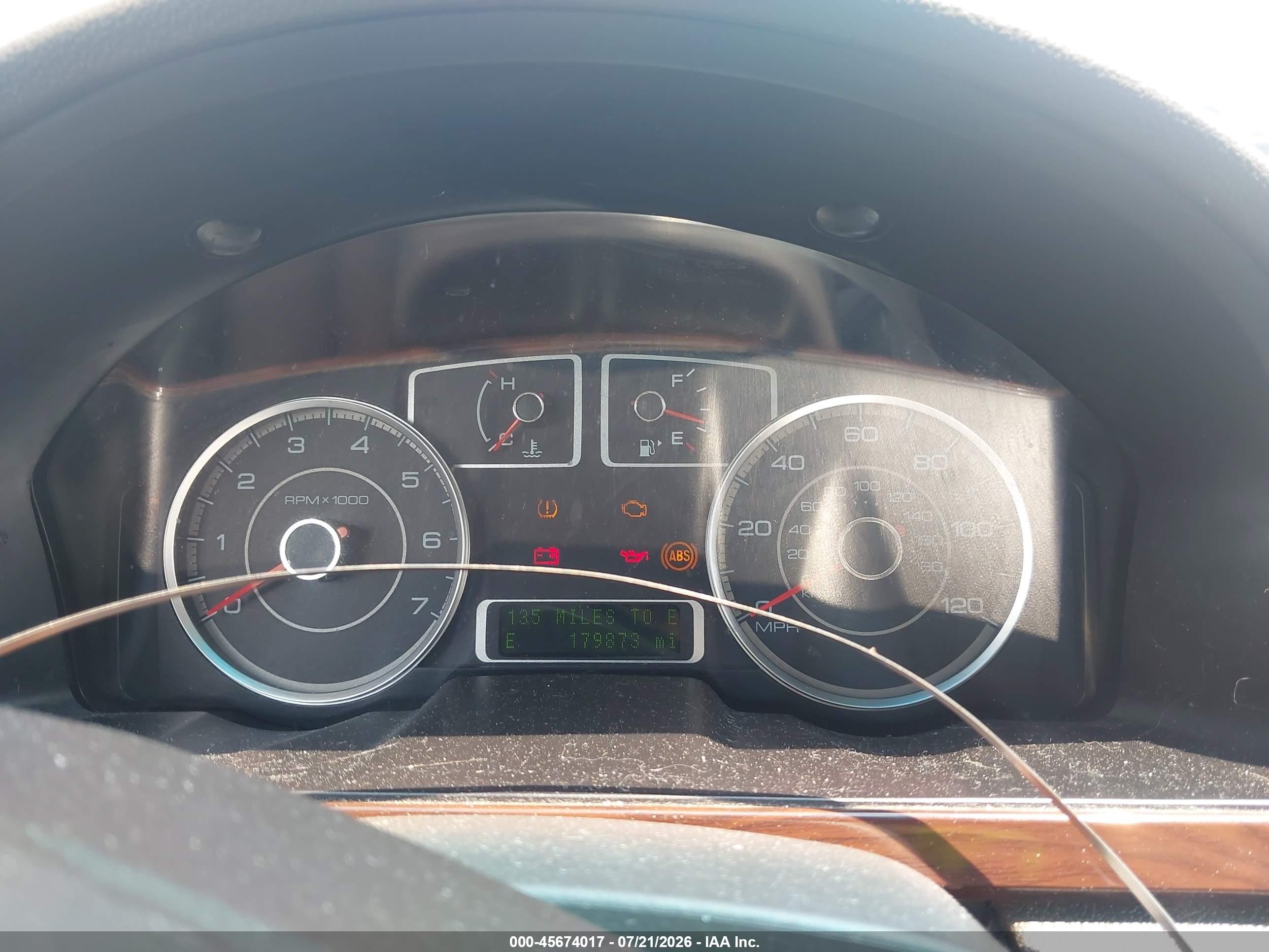 2008 Ford Taurus Sel Maroon vin: 1FAHP24W98G156233