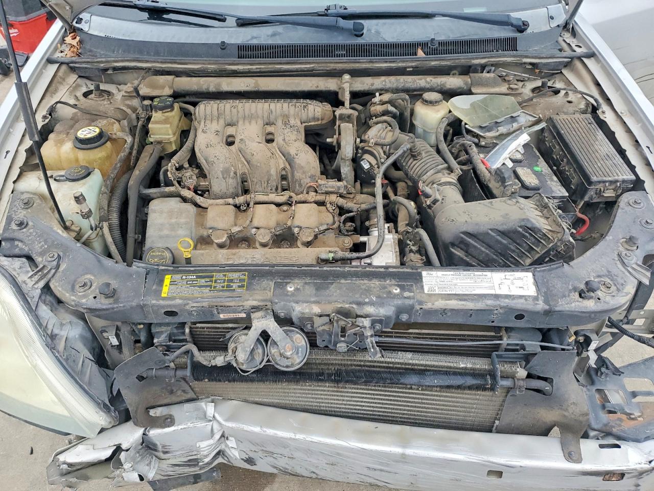 2005 Ford Five Hundred Limited Silver vin: 1FAHP25145G188313