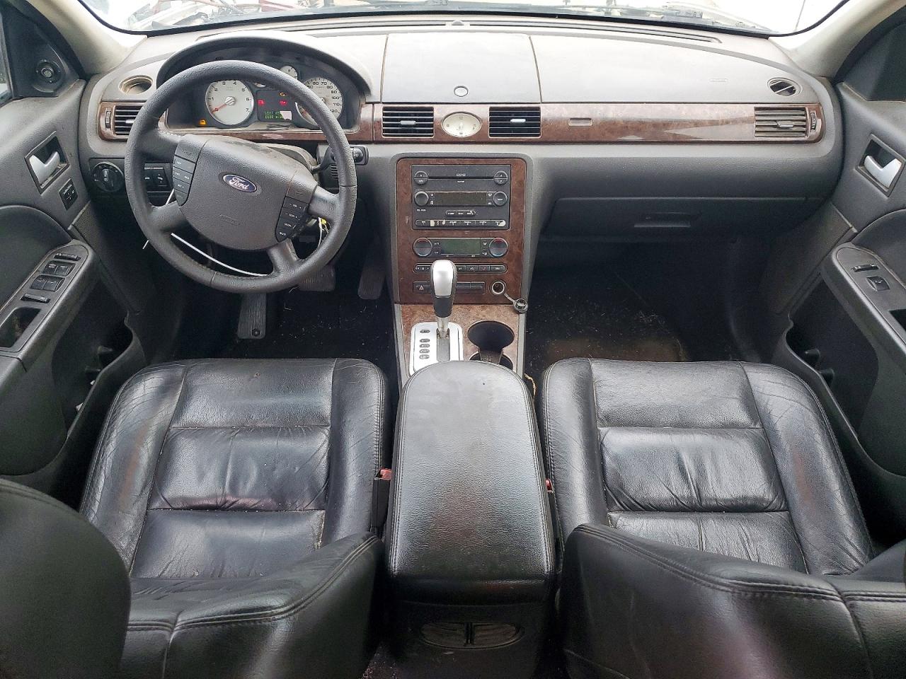 2005 Ford Five Hundred Limited Silver vin: 1FAHP25145G188313