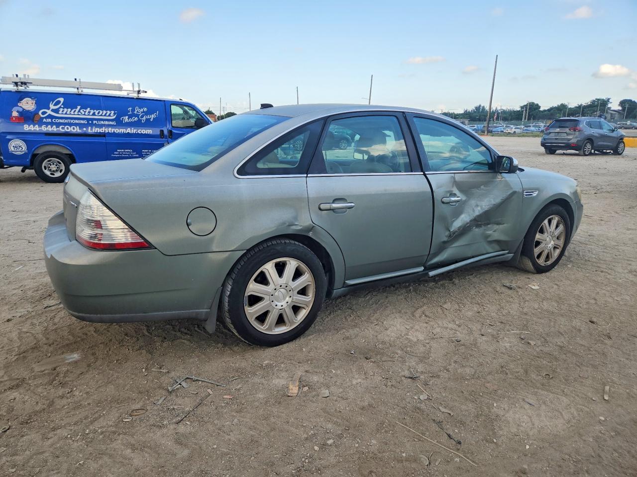 2008 Ford Taurus Limited Silver vin: 1FAHP25W18G147556