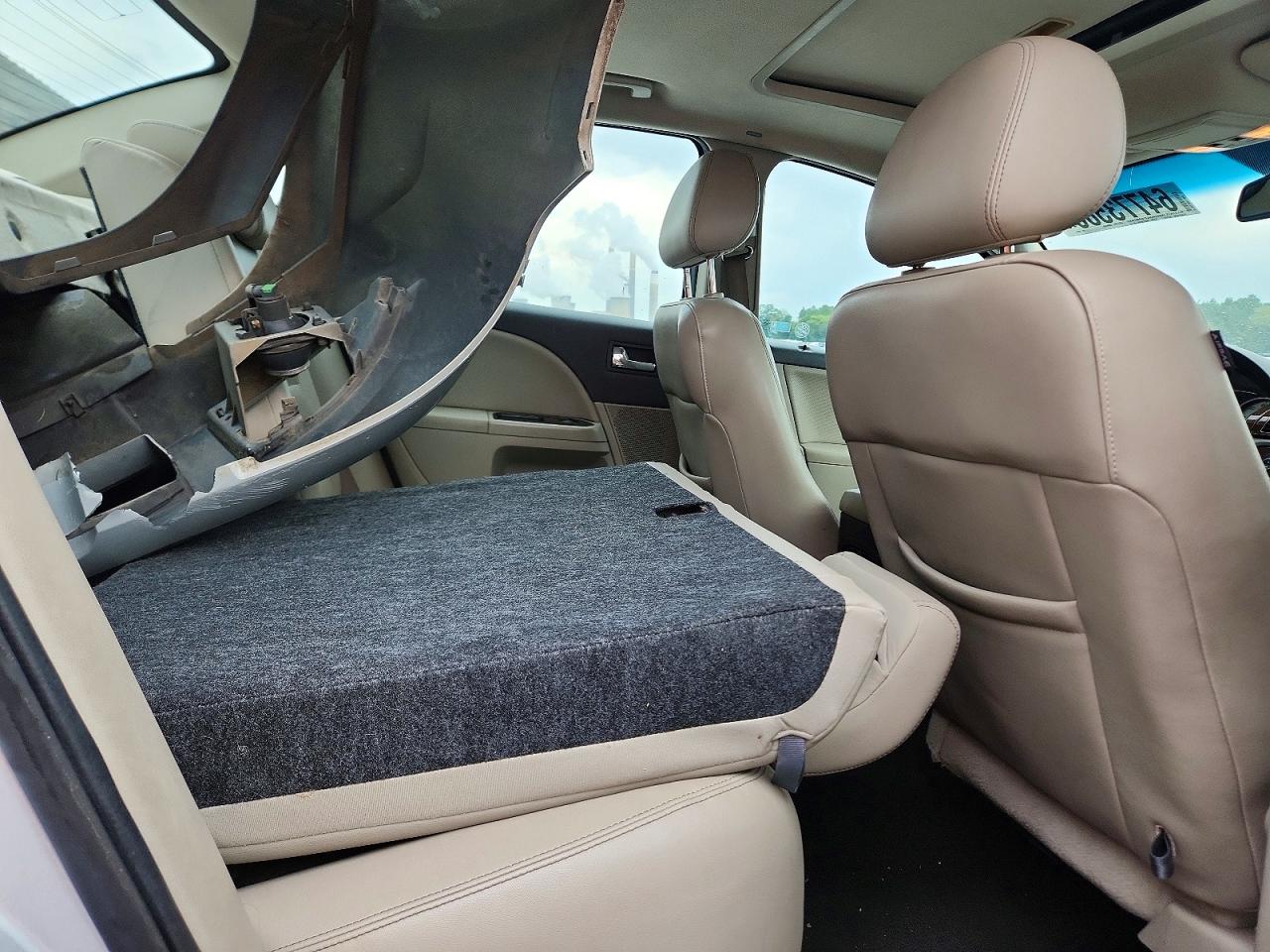 2009 Ford Taurus Limited Silver vin: 1FAHP25W39G108274
