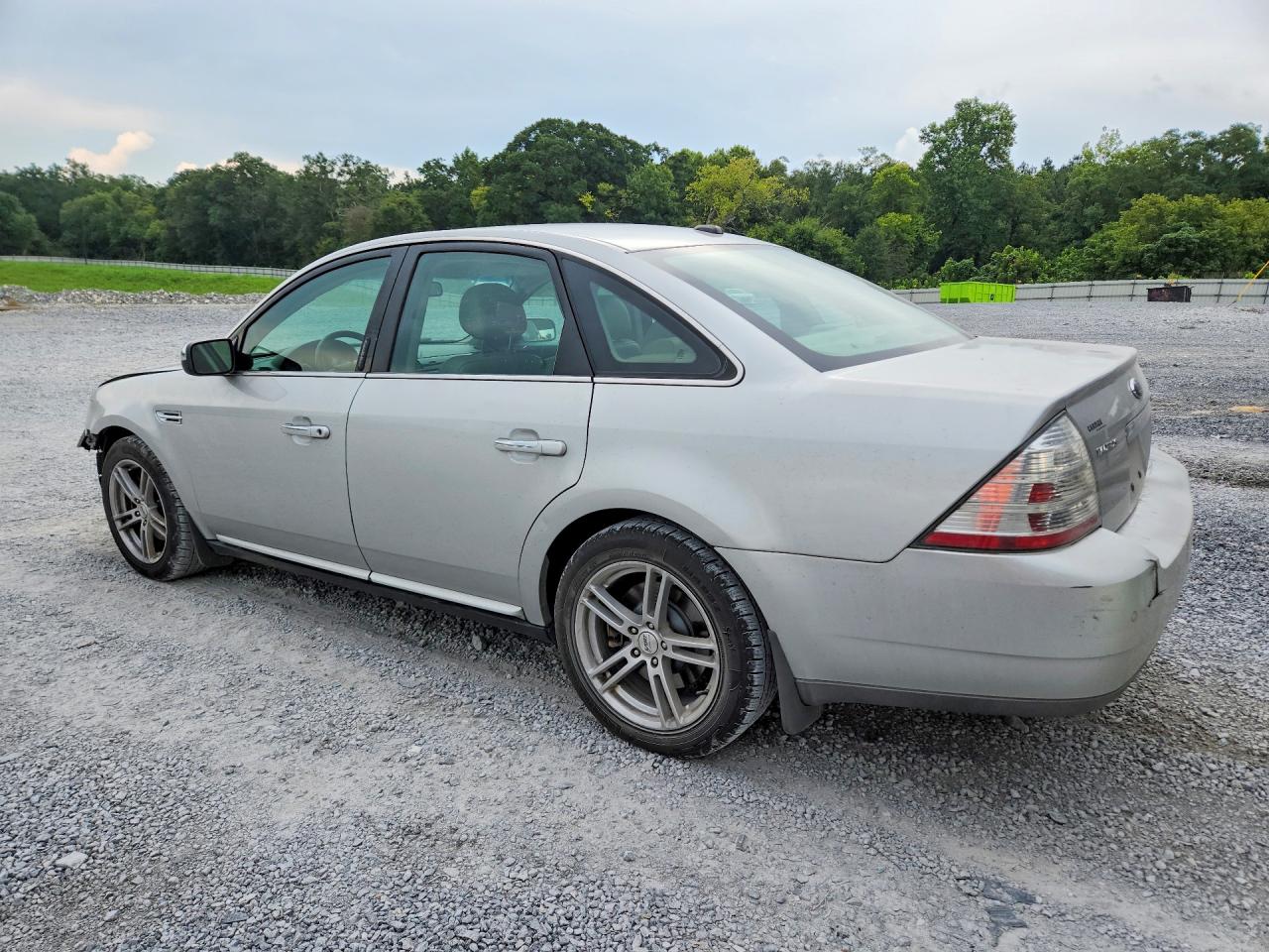 2009 Ford Taurus Limited Silver vin: 1FAHP25W39G108274