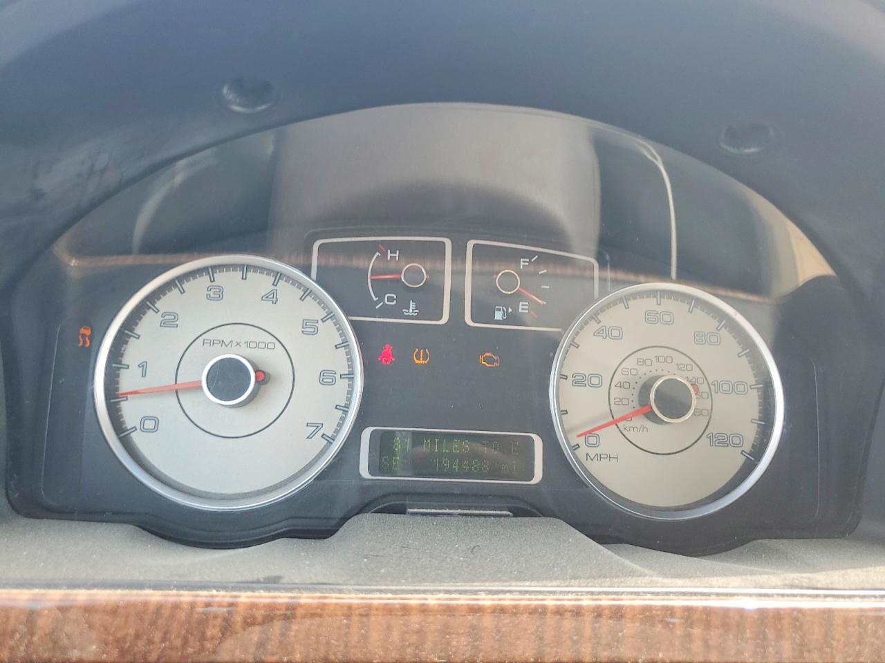 2008 Ford Taurus Limited Burgundy vin: 1FAHP25W48G136213