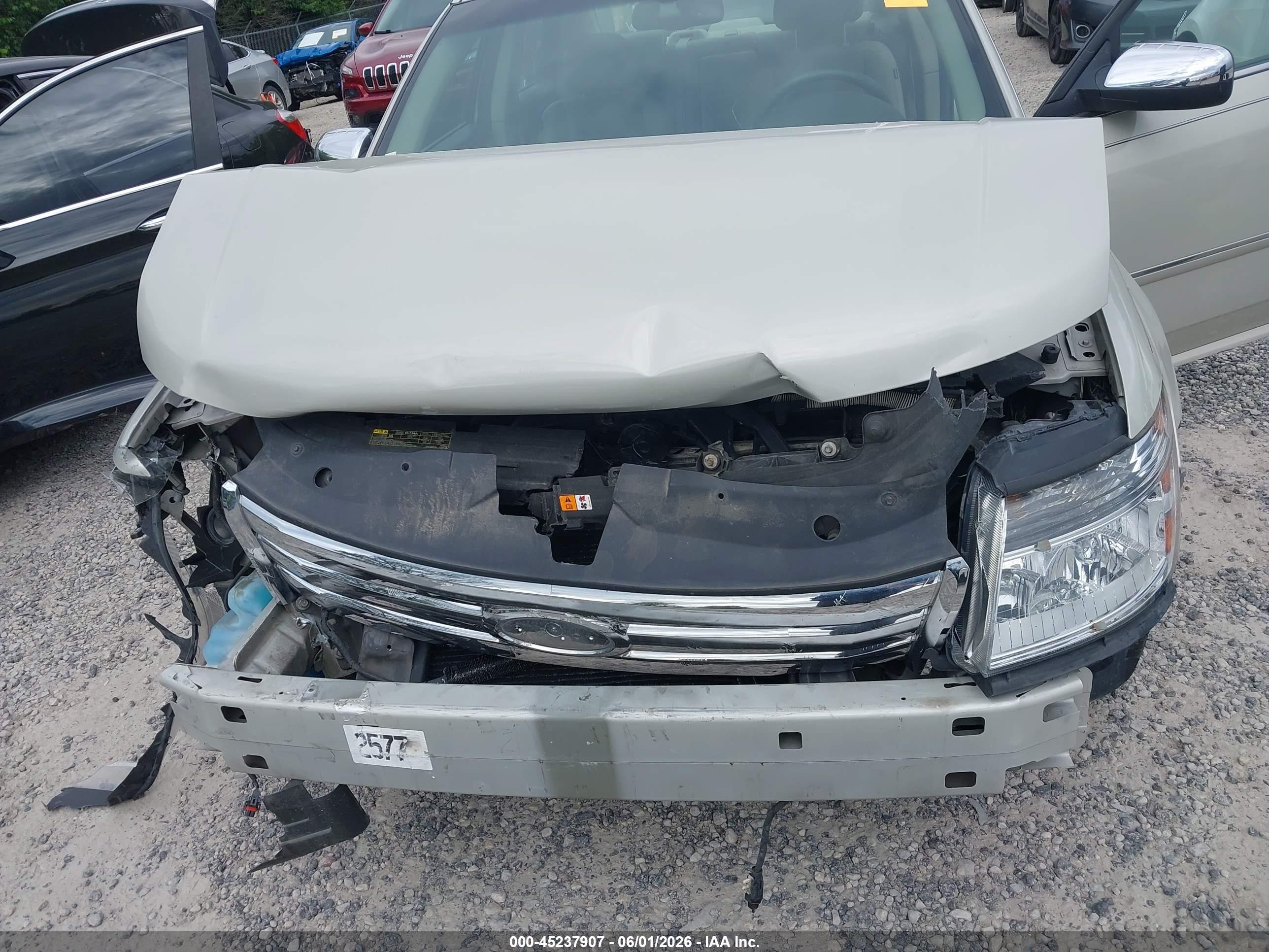 2008 Ford Taurus Limited Кремовый vin: 1FAHP25W58G118559