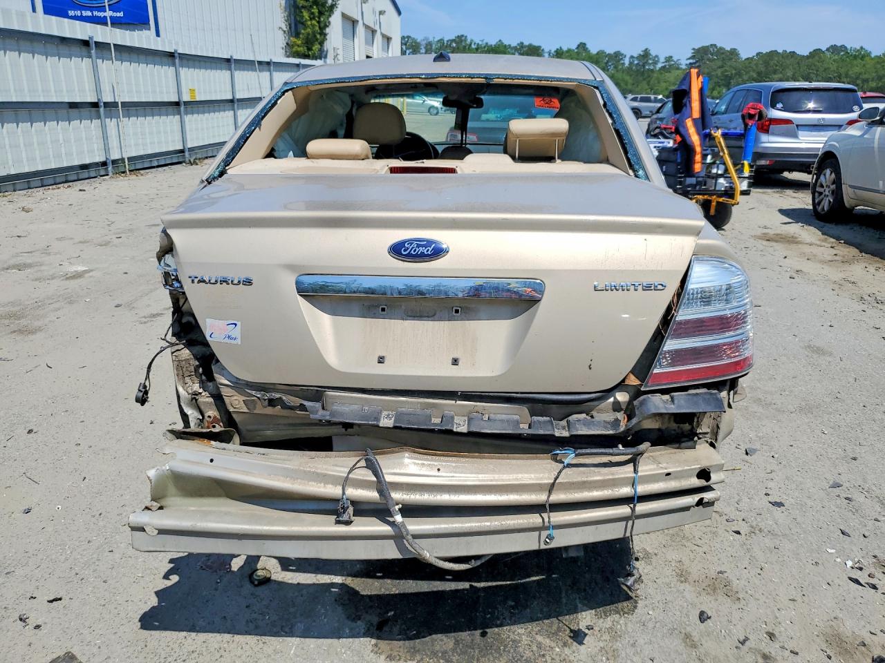 2008 Ford Taurus Limited Gold vin: 1FAHP25W58G128265