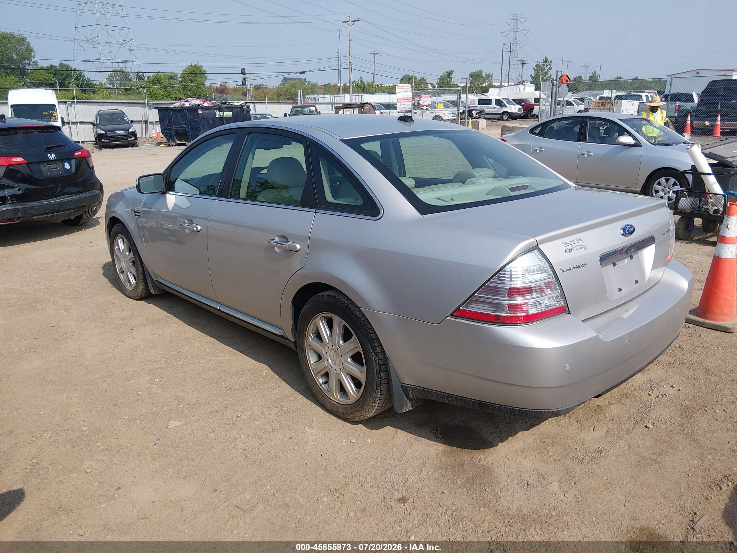 2008 Ford Taurus Limited Silver vin: 1FAHP25W68G145589