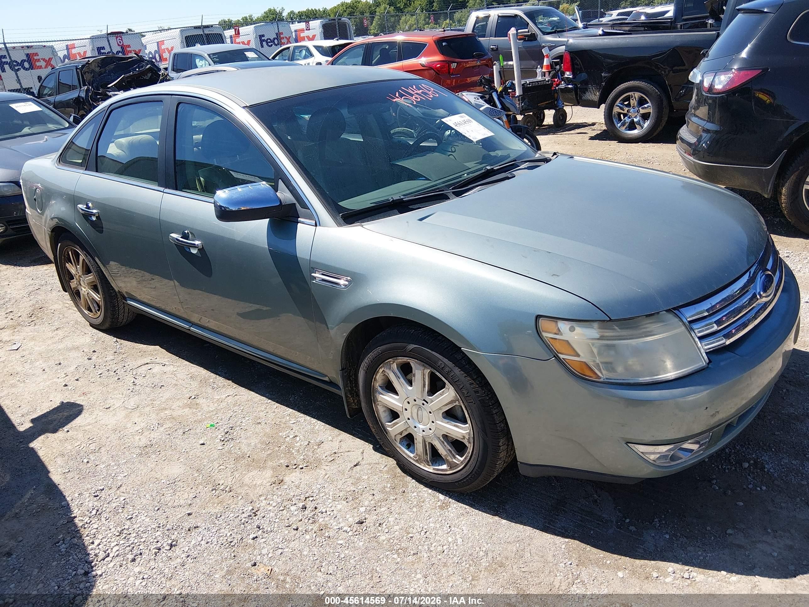 2008 Ford Taurus Limited Серебряный vin: 1FAHP25W78G118501