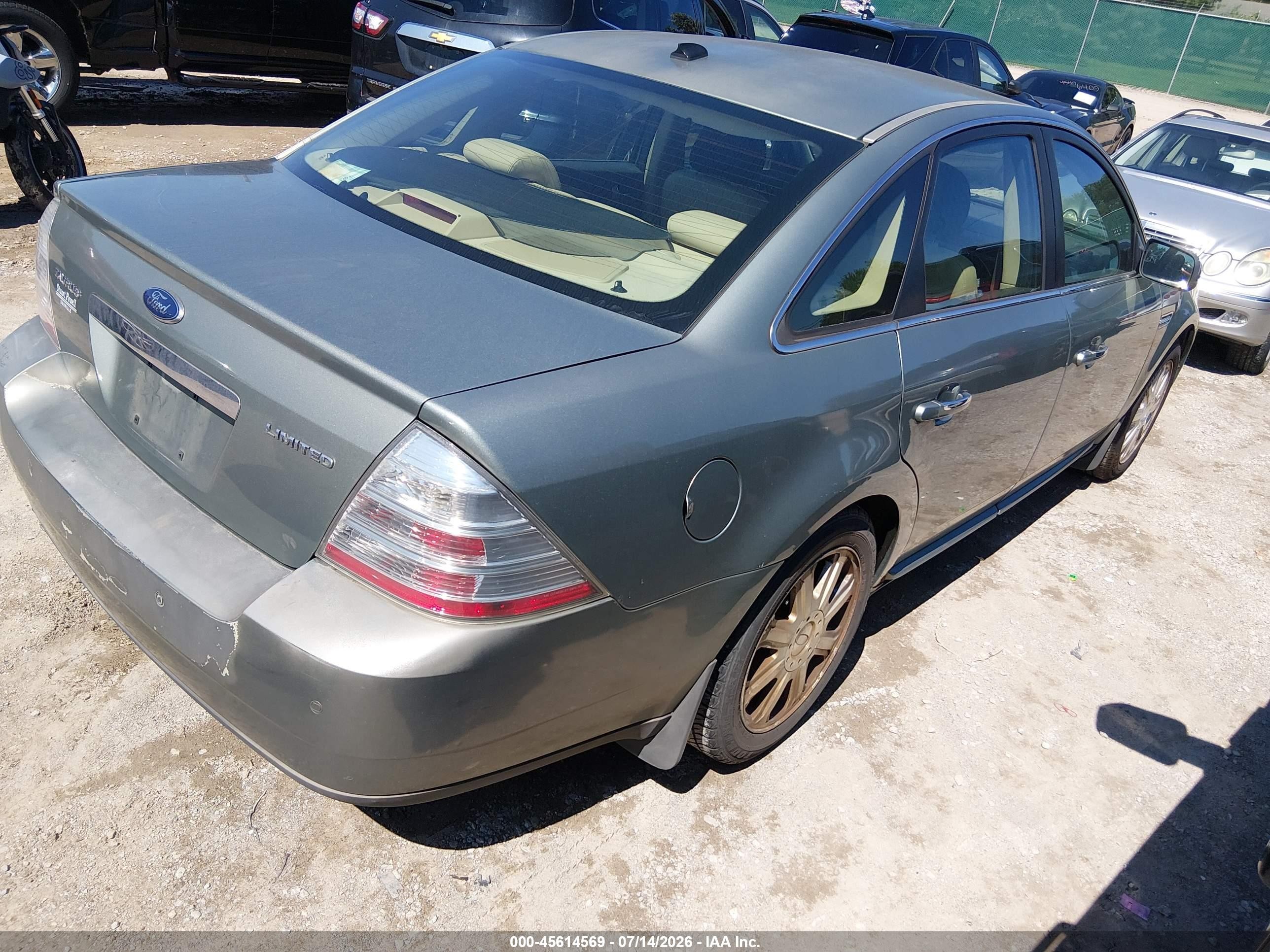 2008 Ford Taurus Limited Silver vin: 1FAHP25W78G118501