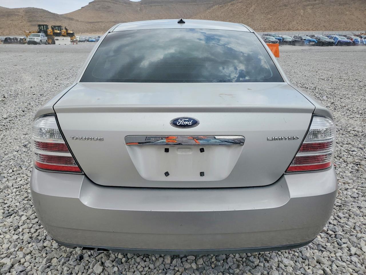 2008 Ford Taurus Limited Silver vin: 1FAHP25W78G162594