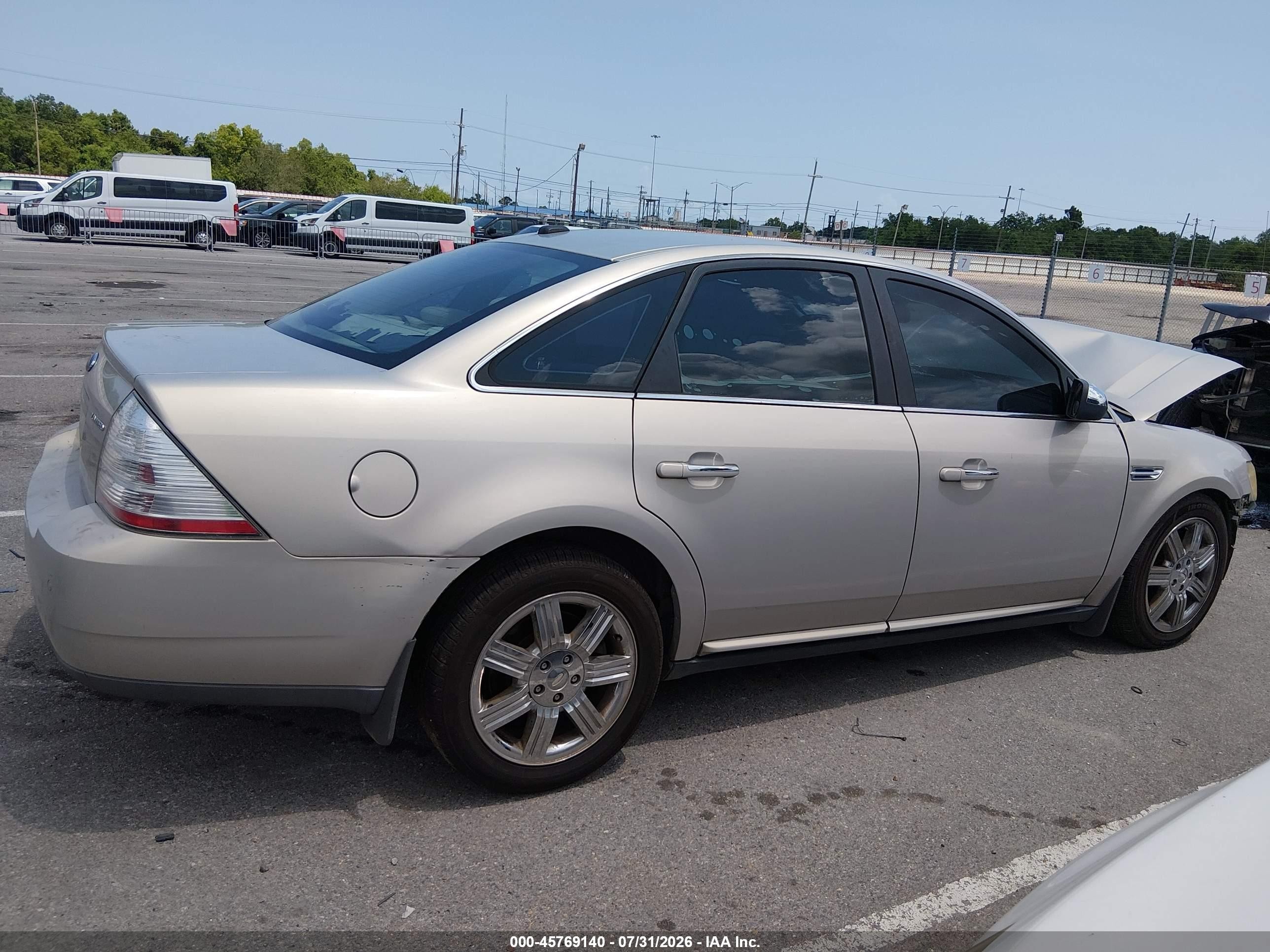 2009 Ford Taurus Limited Silver vin: 1FAHP25WX9G114573