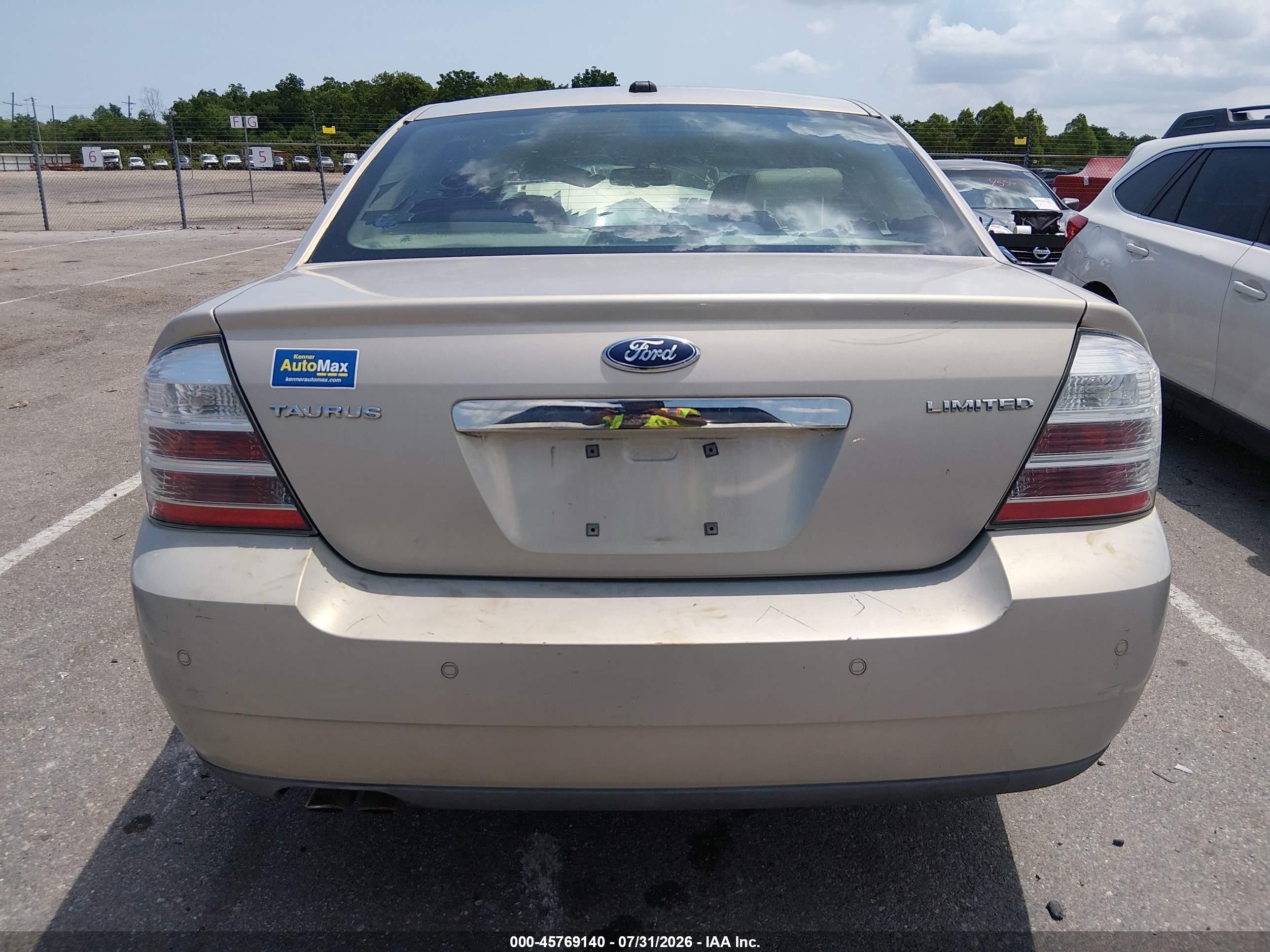 2009 Ford Taurus Limited Silver vin: 1FAHP25WX9G114573