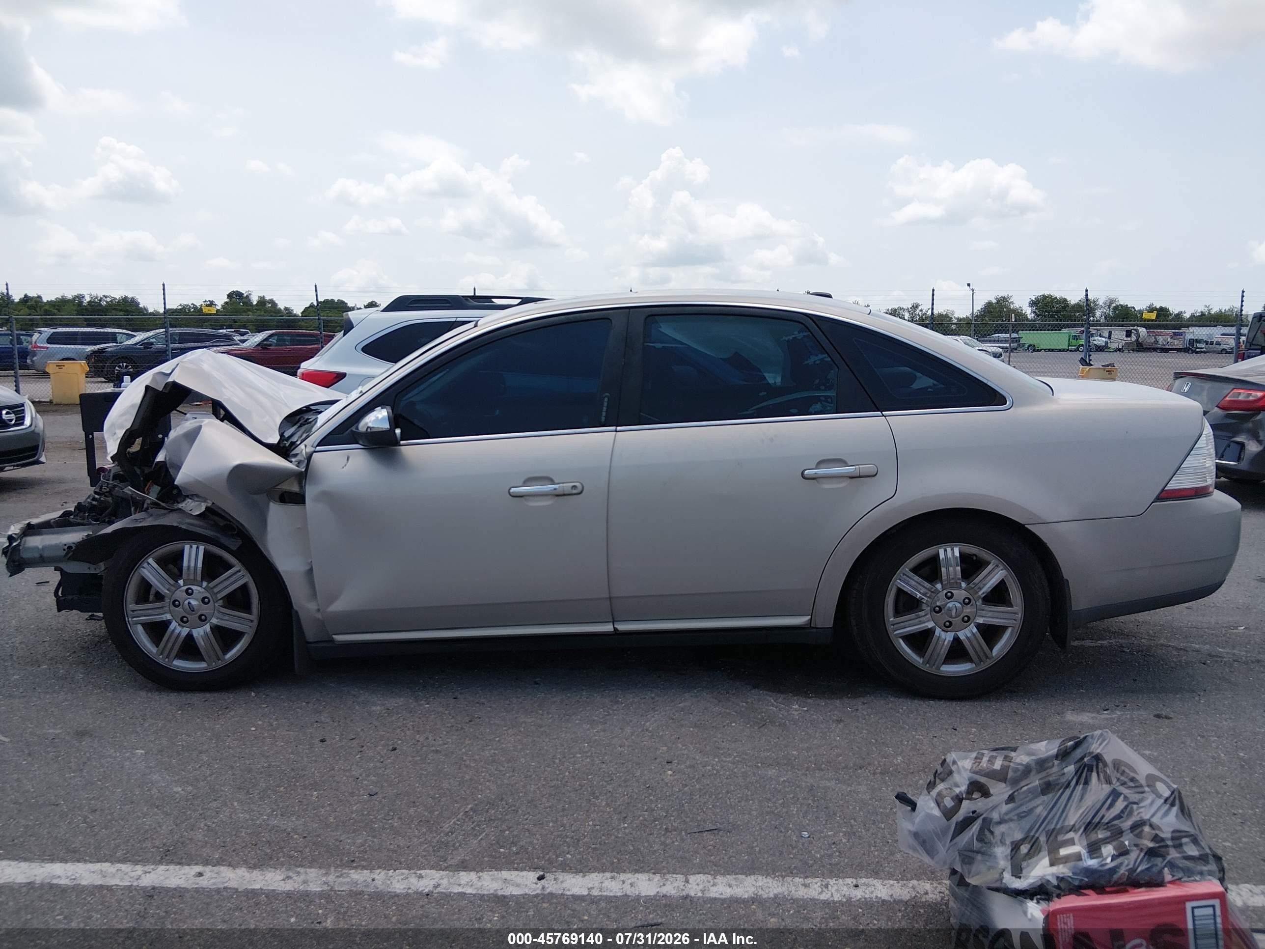 2009 Ford Taurus Limited Silver vin: 1FAHP25WX9G114573