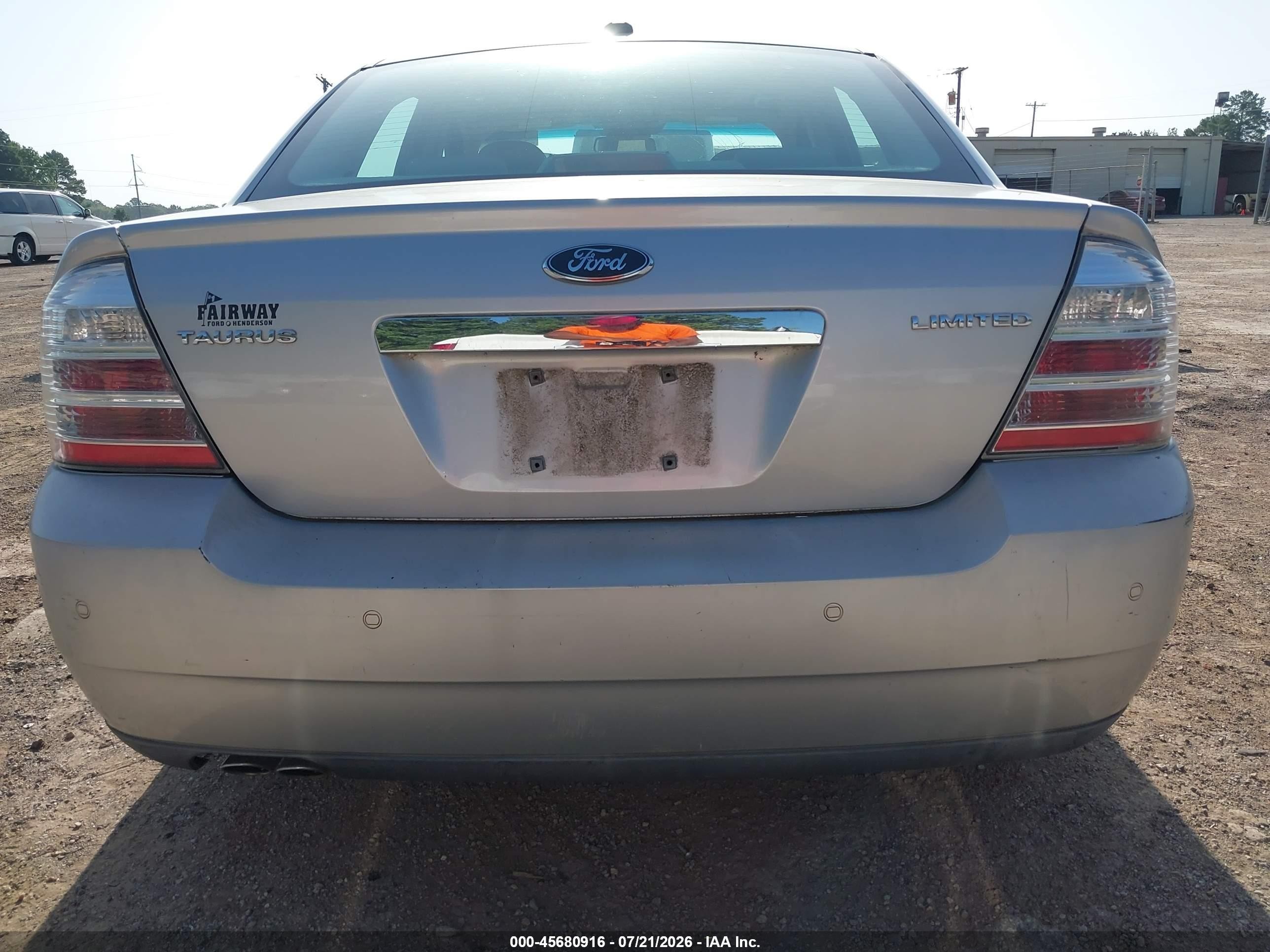 2009 Ford Taurus Limited Silver vin: 1FAHP25WX9G125931
