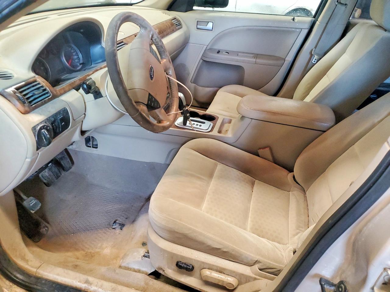 2007 Ford Five Hundred Gold vin: 1FAHP27147G145011