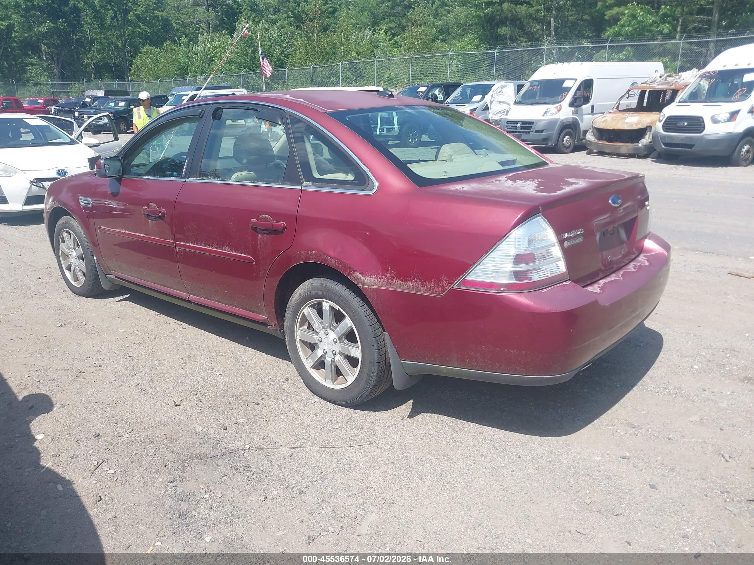 2008 Ford Taurus Sel Maroon vin: 1FAHP27W28G102087