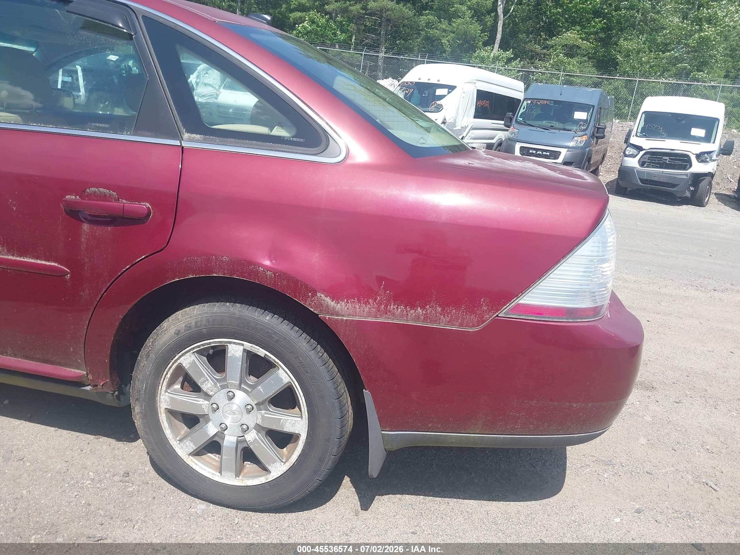 2008 Ford Taurus Sel Maroon vin: 1FAHP27W28G102087