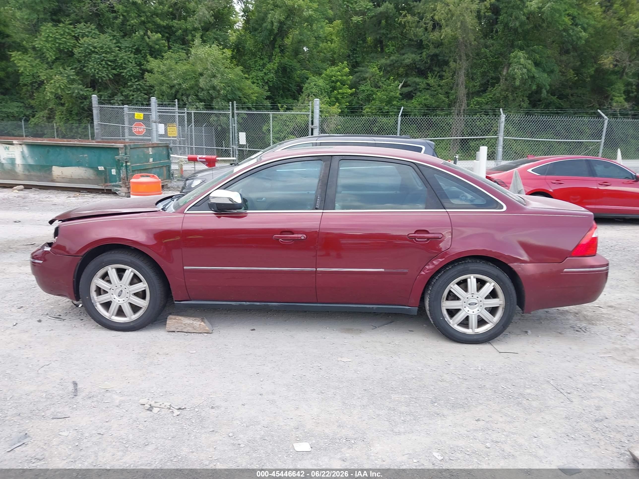 2005 Ford Five Hundred Limited Бордовый vin: 1FAHP28145G182717